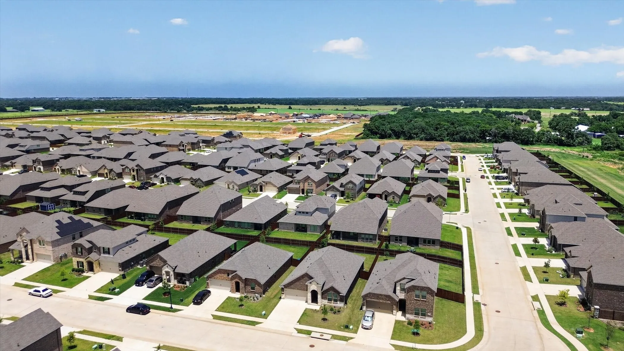 Single Family Residence For Rent in Denton County , 10121 High Grade Drive, Aubrey, Texas 76227, 4 Bedroom, 2 Bathroom, 2 Garage spaces, 2,036 Sqft, built in 2024, mls#21315396, Real Estate Agent in Aubrey, Homes For Rent in Denton county, Homes For Rent in Aubrey, Realtor in Aubrey Texas, Real Estate Brokerage Independent Realty Texas, Luminita Cordes Realtor