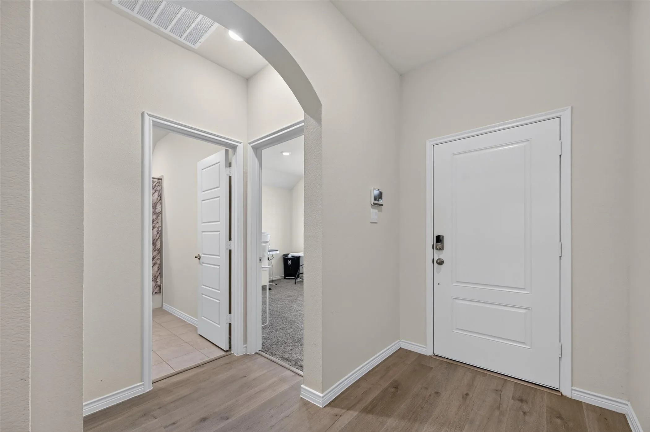 Single Family Residence For Rent in Denton County , 10121 High Grade Drive, Aubrey, Texas 76227, 4 Bedroom, 2 Bathroom, 2 Garage spaces, 2,036 Sqft, built in 2024, mls#21315396, Real Estate Agent in Aubrey, Homes For Rent in Denton county, Homes For Rent in Aubrey, Realtor in Aubrey Texas, Real Estate Brokerage Independent Realty Texas, Luminita Cordes Realtor