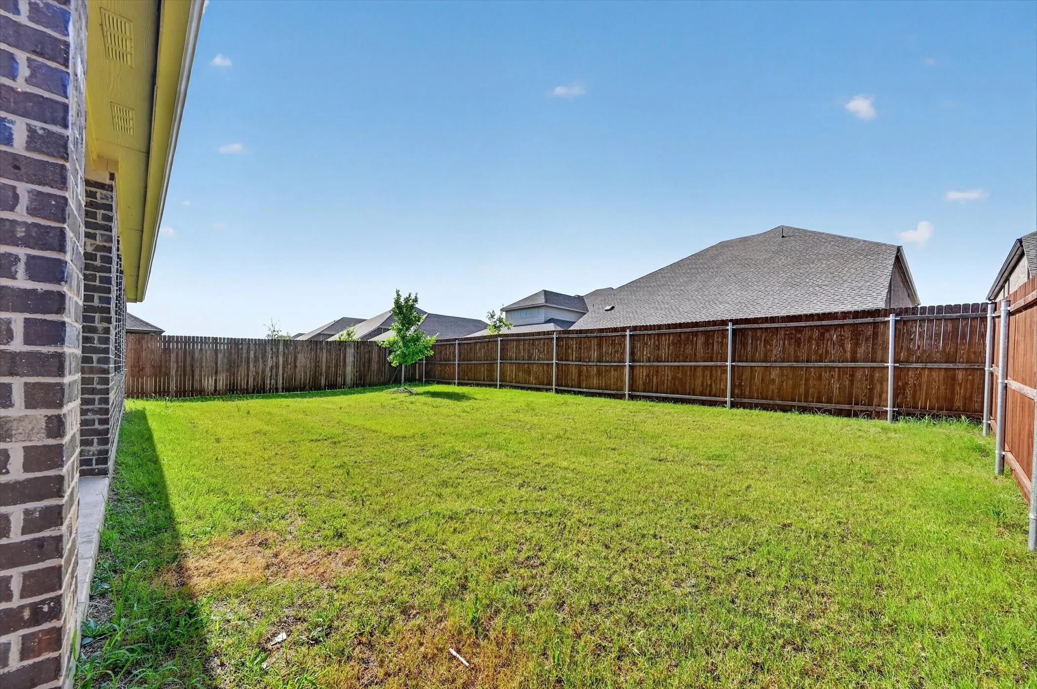 Single Family Residence For Rent in Denton County , 10121 High Grade Drive, Aubrey, Texas 76227, 4 Bedroom, 2 Bathroom, 2 Garage spaces, 2,036 Sqft, built in 2024, mls#21315396, Real Estate Agent in Aubrey, Homes For Rent in Denton county, Homes For Rent in Aubrey, Realtor in Aubrey Texas, Real Estate Brokerage Independent Realty Texas, Luminita Cordes Realtor