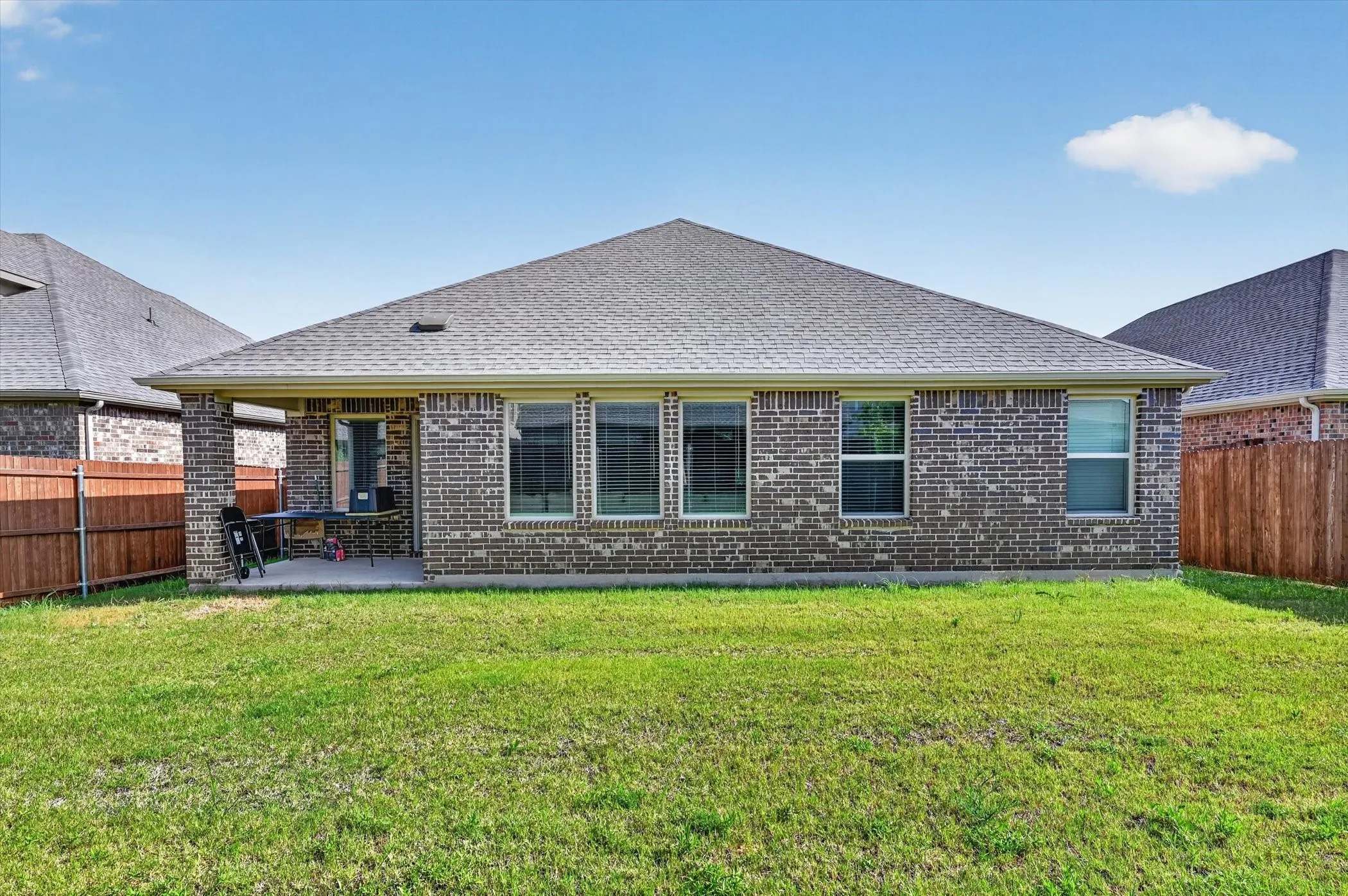Single Family Residence For Rent in Denton County , 10121 High Grade Drive, Aubrey, Texas 76227, 4 Bedroom, 2 Bathroom, 2 Garage spaces, 2,036 Sqft, built in 2024, mls#21315396, Real Estate Agent in Aubrey, Homes For Rent in Denton county, Homes For Rent in Aubrey, Realtor in Aubrey Texas, Real Estate Brokerage Independent Realty Texas, Luminita Cordes Realtor