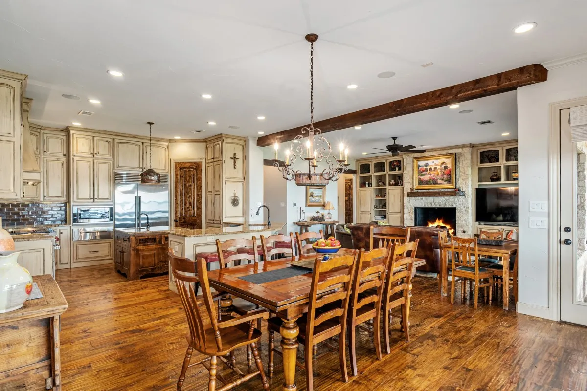 Single Family Residence For Sale in Henderson County , 172 Enchanted Drive, Enchanted Oaks, Texas 75156, 6 Bedrooms, 8 Bathrooms, 2 Garage spaces, 4,200 Sqft, built in 2013, Price $2,890,000, mls#21320365, Real Estate Agent in Enchanted Oaks, Homes For Sale in Henderson county, Homes For Sale in Enchanted Oaks, Realtor in Enchanted Oaks Texas, Real Estate Brokerage Independent Realty Texas, Luminita Cordes Realtor