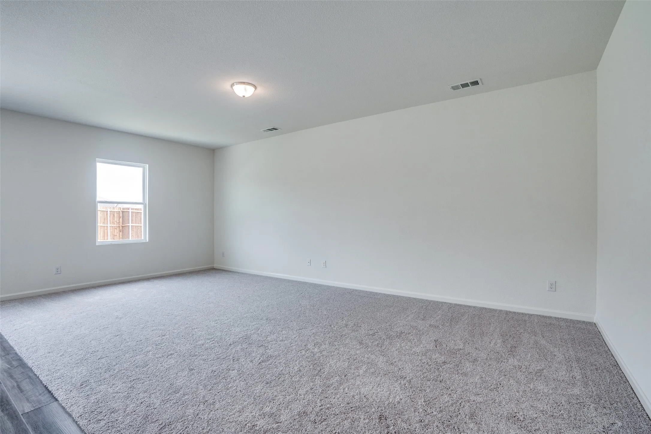 Single Family Residence For Rent in Collin County , 786 Wilshire Drive, Lavon, Texas 75166, 4 Bedroom, 2 Bathroom, 2 Garage spaces, 1,884 Sqft, built in 2021, Price $1,995, mls#21320352, Real Estate Agent in Lavon, Homes For Rent in Collin county, Homes For Rent in Lavon, Realtor in Lavon Texas, Real Estate Brokerage Independent Realty Texas, Luminita Cordes Realtor