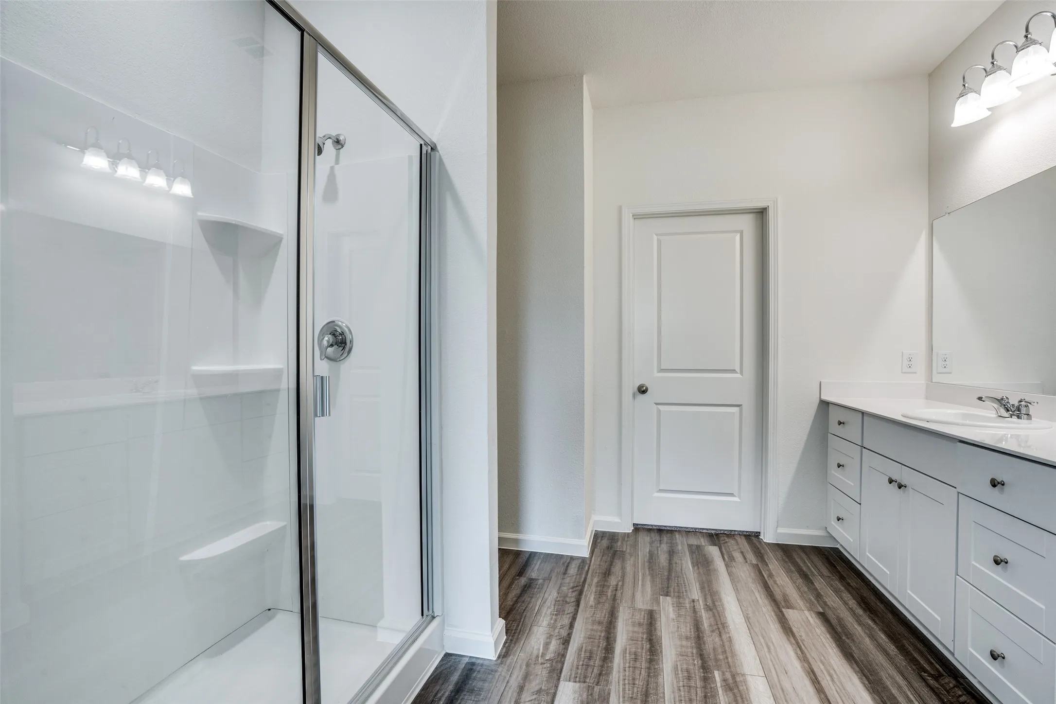 Single Family Residence For Rent in Collin County , 786 Wilshire Drive, Lavon, Texas 75166, 4 Bedroom, 2 Bathroom, 2 Garage spaces, 1,884 Sqft, built in 2021, Price $1,995, mls#21320352, Real Estate Agent in Lavon, Homes For Rent in Collin county, Homes For Rent in Lavon, Realtor in Lavon Texas, Real Estate Brokerage Independent Realty Texas, Luminita Cordes Realtor