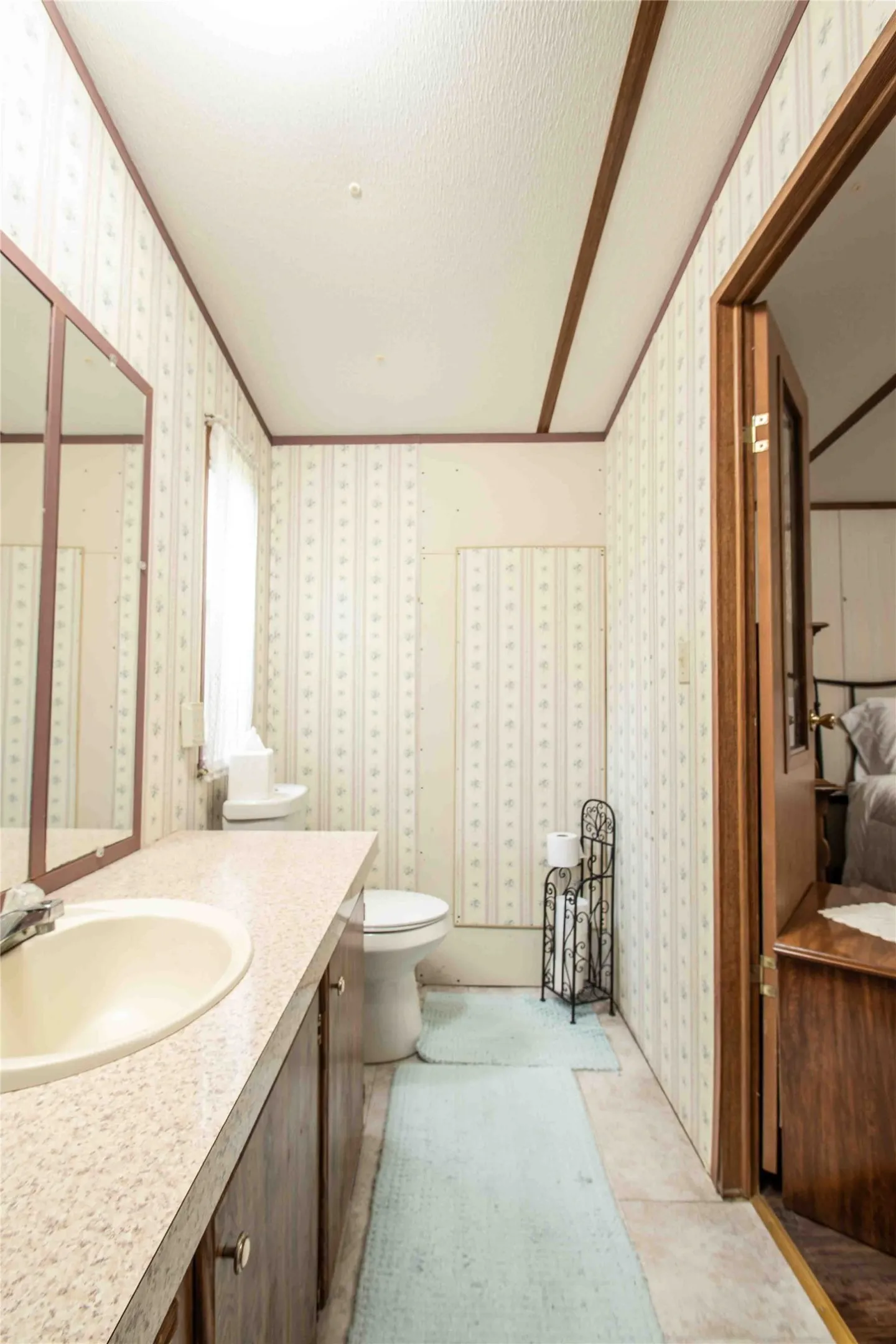 another view of master bath.