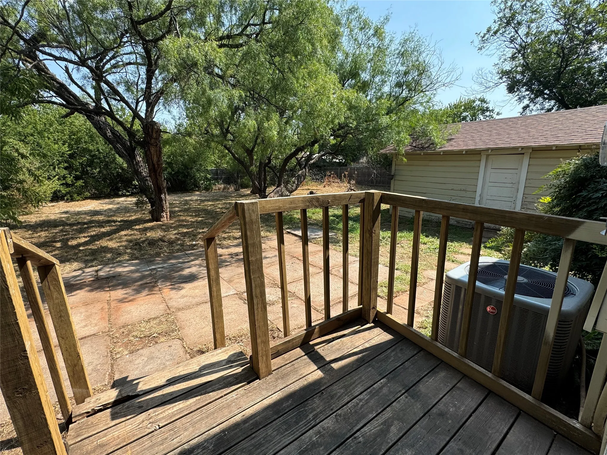 Single Family Residence For Sale in Taylor County , 2218 State Street, Abilene, Texas 79603, 2 Bedroom, 1 Bathroom, 1 Garage spaces, 1,120 Sqft, built in 1925, mls#21310856, Real Estate Agent in Abilene, Homes For Sale in Taylor county, Homes For Sale in Abilene, Realtor in Abilene Texas, Real Estate Brokerage Independent Realty Texas, Luminita Cordes Realtor