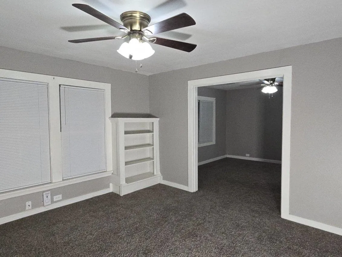 Single Family Residence For Sale in Taylor County , 2218 State Street, Abilene, Texas 79603, 2 Bedroom, 1 Bathroom, 1 Garage spaces, 1,120 Sqft, built in 1925, mls#21310856, Real Estate Agent in Abilene, Homes For Sale in Taylor county, Homes For Sale in Abilene, Realtor in Abilene Texas, Real Estate Brokerage Independent Realty Texas, Luminita Cordes Realtor