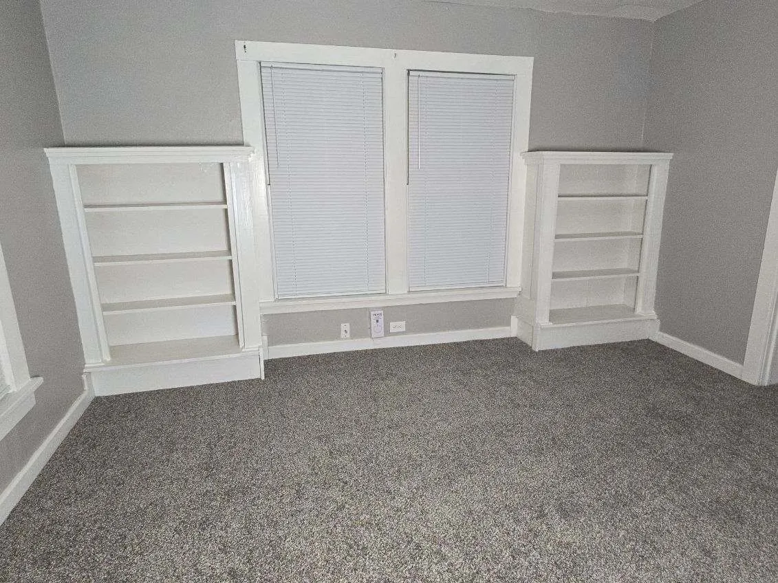 Single Family Residence For Sale in Taylor County , 2218 State Street, Abilene, Texas 79603, 2 Bedroom, 1 Bathroom, 1 Garage spaces, 1,120 Sqft, built in 1925, mls#21310856, Real Estate Agent in Abilene, Homes For Sale in Taylor county, Homes For Sale in Abilene, Realtor in Abilene Texas, Real Estate Brokerage Independent Realty Texas, Luminita Cordes Realtor