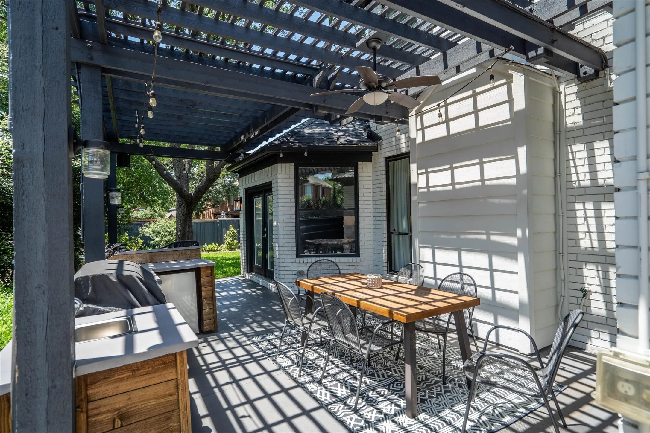 Single Family Residence For Sale in Dallas County , 153 Windham Circle, Coppell, Texas 75019, 4 Bedroom, 4 Bathroom, 2 Garage spaces, 3,592 Sqft, built in 1992, mls#21291393, Real Estate Agent in Coppell, Homes For Sale in Dallas county, Homes For Sale in Coppell, Realtor in Coppell Texas, Real Estate Brokerage Independent Realty Texas, Luminita Cordes Realtor