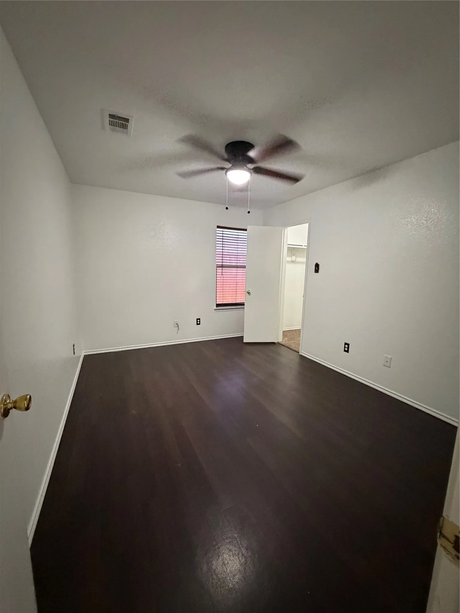 Single Family Residence For Sale in Dallas County , 2648 Carmen Drive, Grand Prairie, Texas 75052, 3 Bedroom, 2 Bathroom, 2 Garage spaces, 1,420 Sqft, built in 2003, mls#21316606, Real Estate Agent in Grand Prairie, Homes For Sale in Dallas county, Homes For Sale in Grand Prairie, Realtor in Grand Prairie Texas, Real Estate Brokerage Independent Realty Texas, Luminita Cordes Realtor