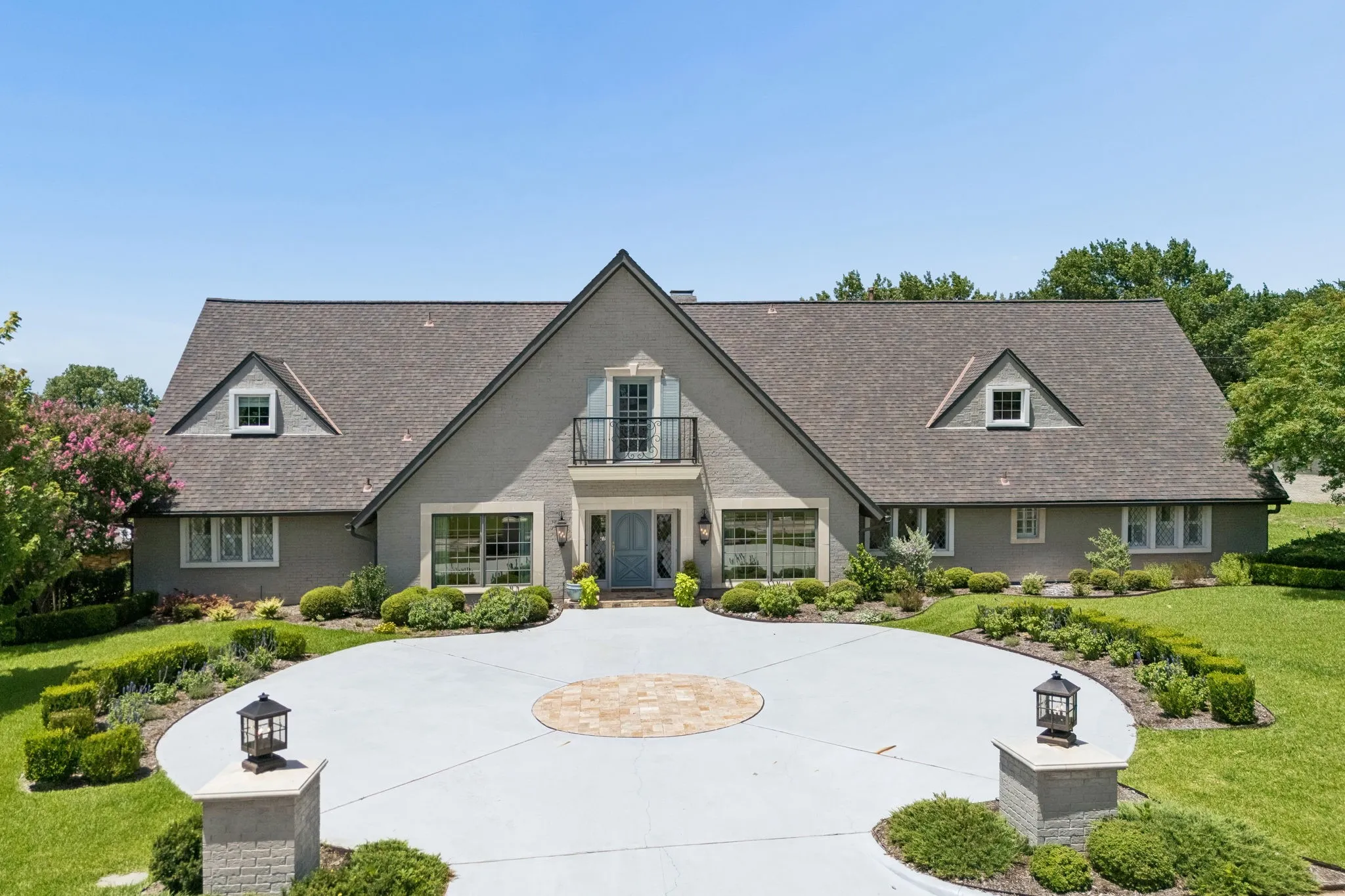 Welcome Home to 6829 Midcrest