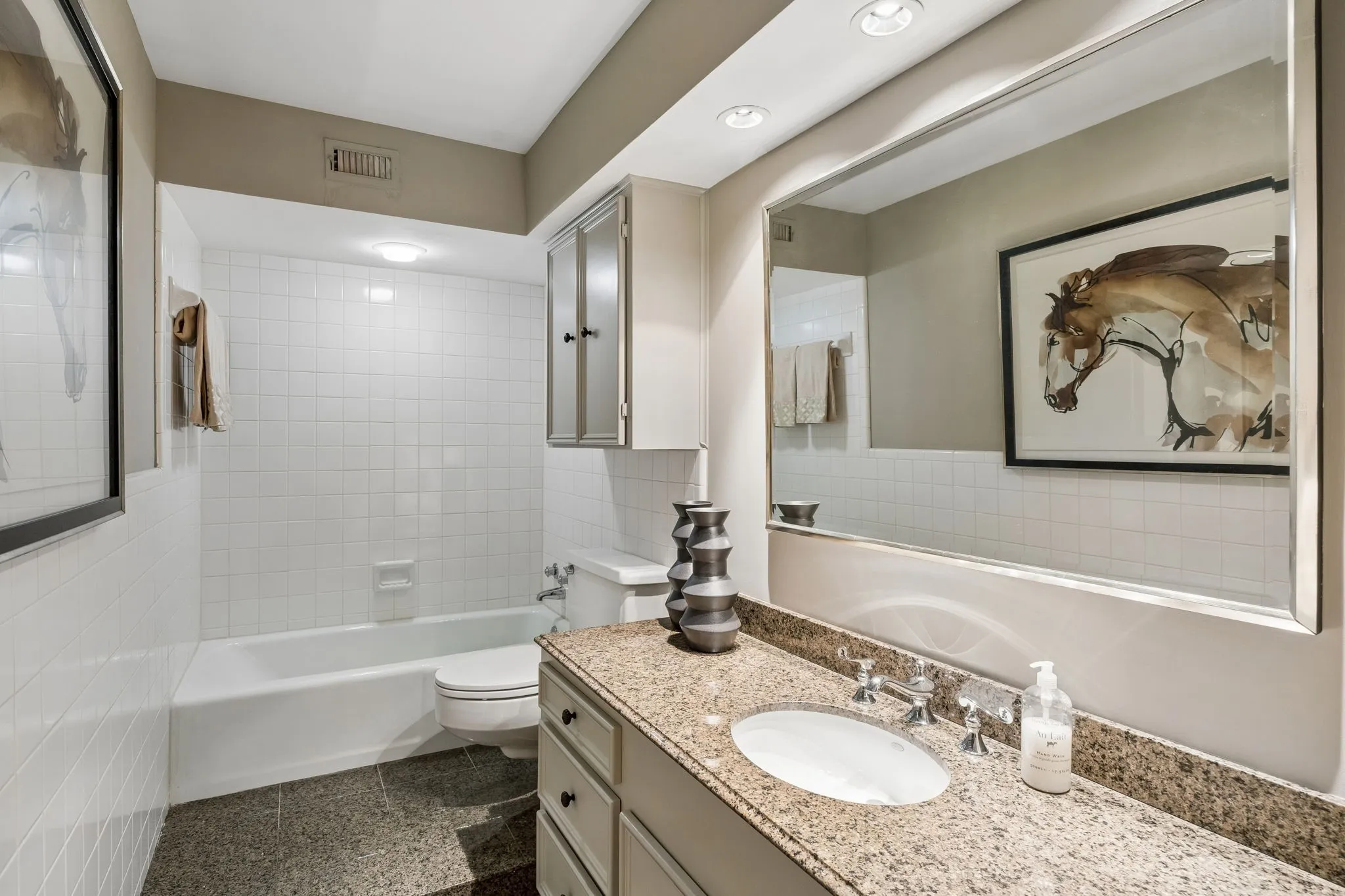 Upstairs Full Bath with Tub.