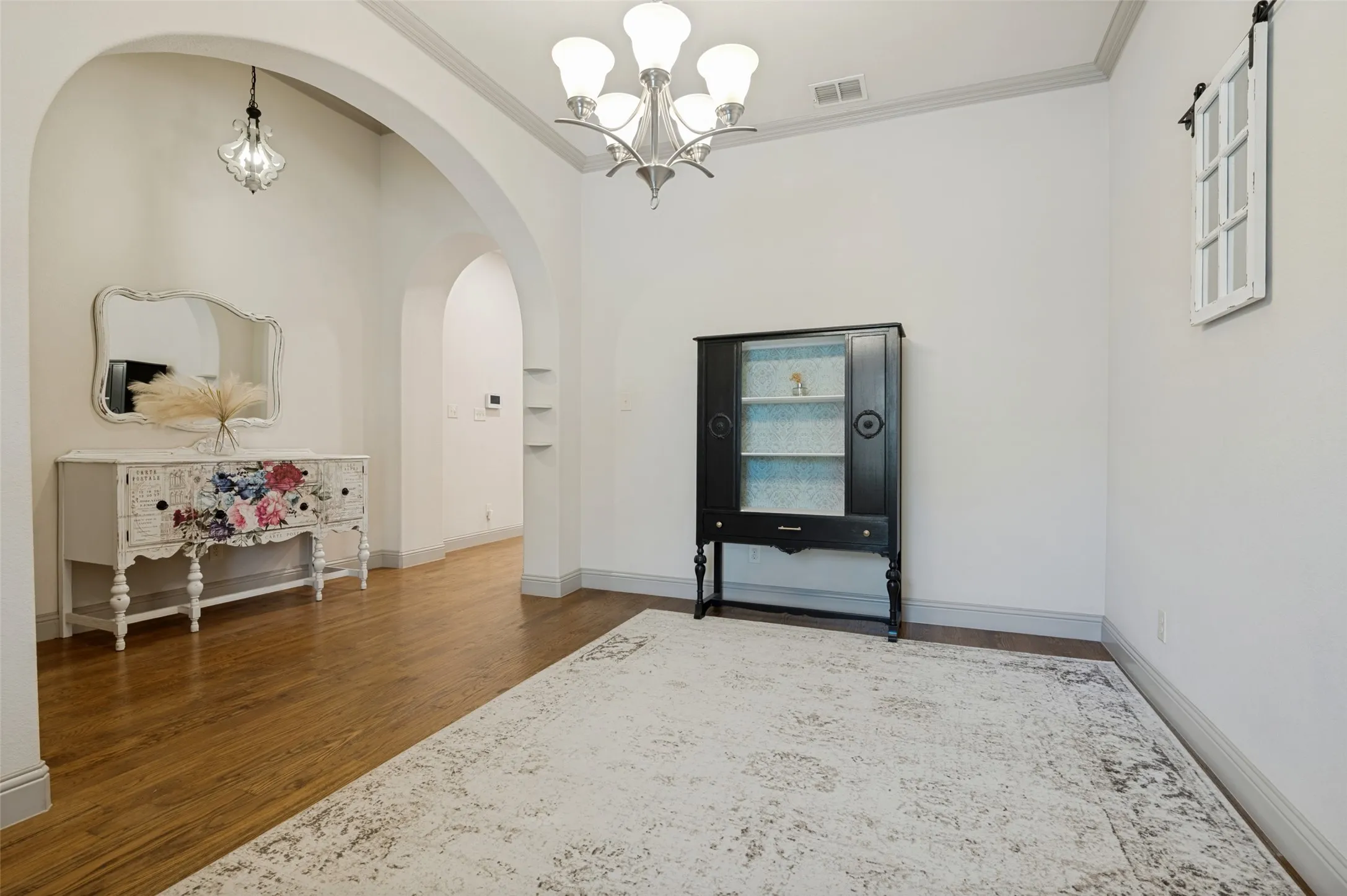 Single Family Residence For Rent in Tarrant County , 4017 Shady Forge Trail, Arlington, Texas 76005, 3 Bedroom, 3 Bathroom, 2 Garage spaces, 2,538 Sqft, built in 2013, mls#21320385, Real Estate Agent in Arlington, Homes For Rent in Tarrant county, Homes For Rent in Arlington, Realtor in Arlington Texas, Real Estate Brokerage Independent Realty Texas, Luminita Cordes Realtor