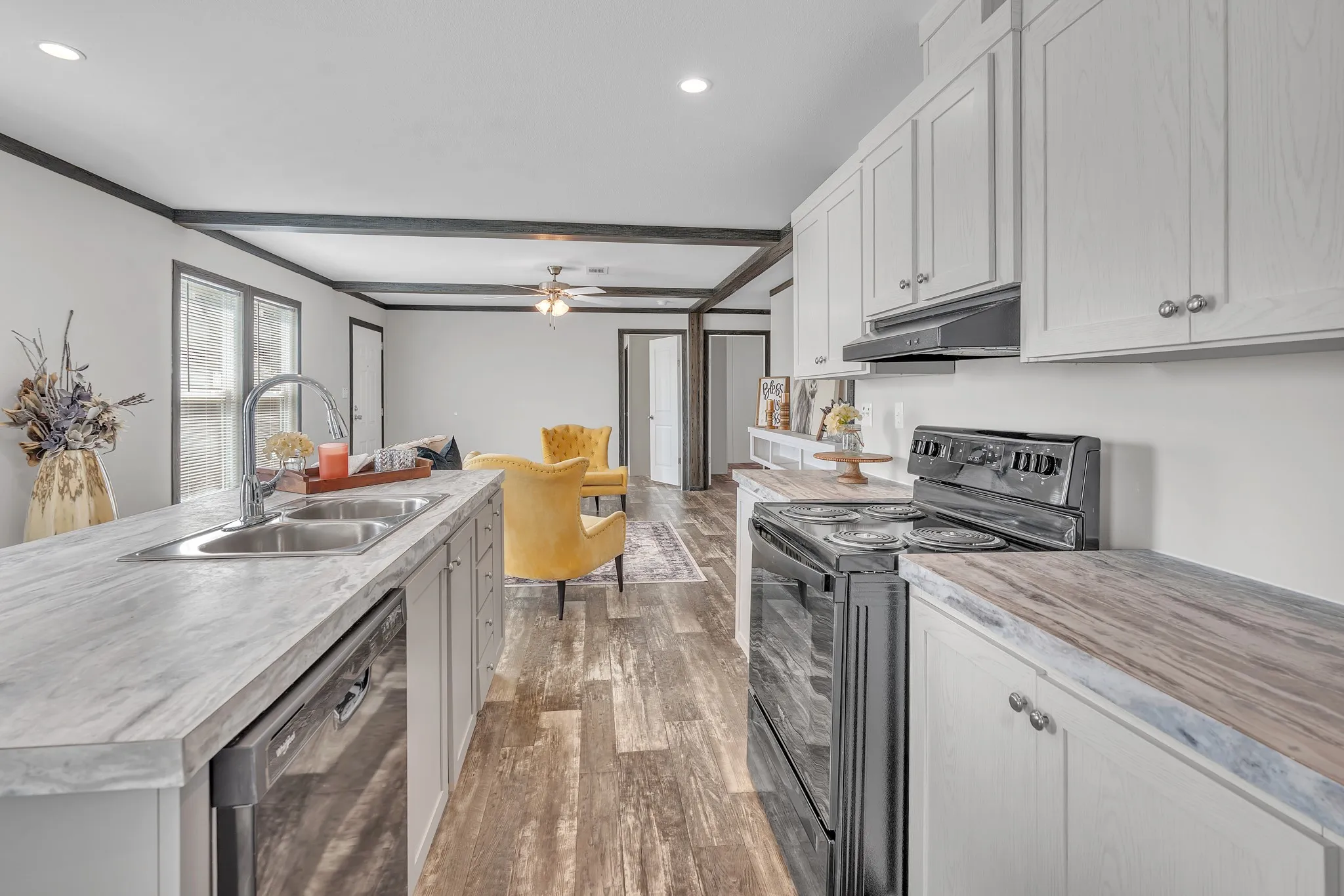 Manufactured Home For Sale in Hood County , 817 Thicket Trail, Granbury, Texas 76048, 3 Bedroom, 2 Bathroom, Garage spaces, 1,344 Sqft, built in 2024, mls#21320403, Real Estate Agent in Granbury, Homes For Sale in Hood county, Homes For Sale in Granbury, Realtor in Granbury Texas, Real Estate Brokerage Independent Realty Texas, Luminita Cordes Realtor