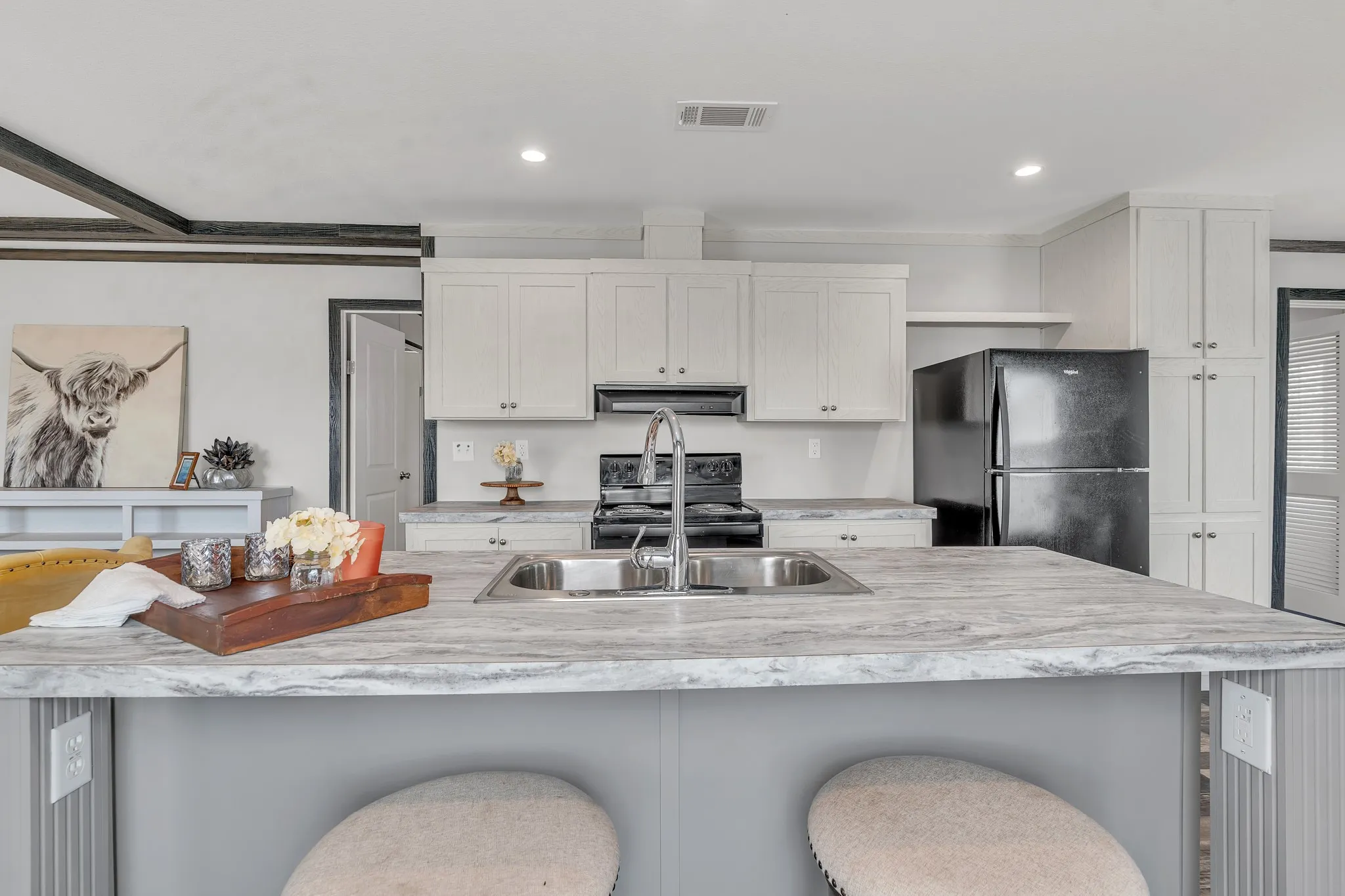 Manufactured Home For Sale in Hood County , 817 Thicket Trail, Granbury, Texas 76048, 3 Bedroom, 2 Bathroom, Garage spaces, 1,344 Sqft, built in 2024, mls#21320403, Real Estate Agent in Granbury, Homes For Sale in Hood county, Homes For Sale in Granbury, Realtor in Granbury Texas, Real Estate Brokerage Independent Realty Texas, Luminita Cordes Realtor