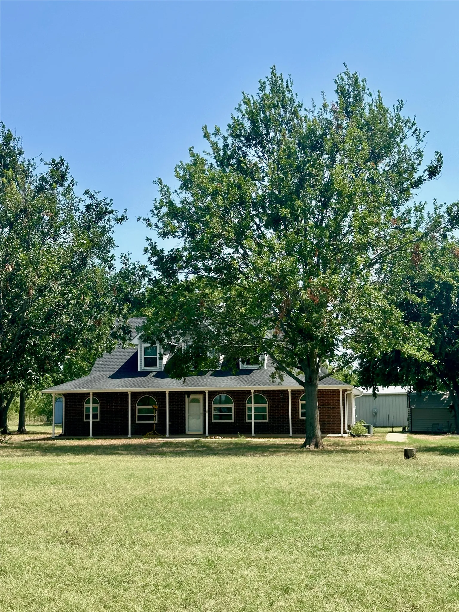 Single Family Residence For Rent in Denton County , 4412 W Dickson Lane, Little Elm, Texas 75068, 3 Bedroom, 3 Bathroom, Garage spaces, 2,815 Sqft, built in 1997, mls#21318837, Real Estate Agent in Little Elm, Homes For Rent in Denton county, Homes For Rent in Little Elm, Realtor in Little Elm Texas, Real Estate Brokerage Independent Realty Texas, Luminita Cordes Realtor