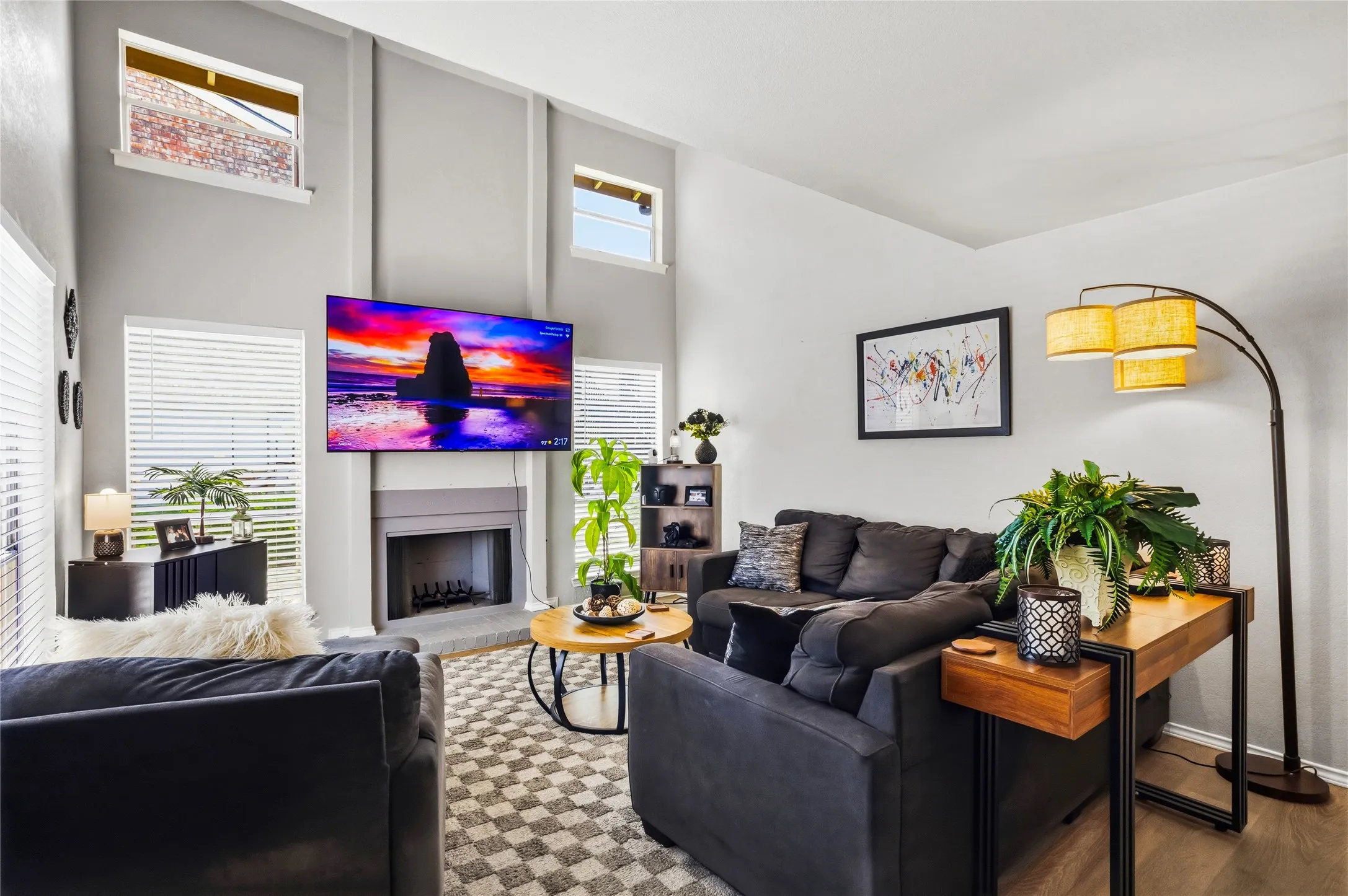 Condominium For Sale in Tarrant County , 5540 Boca Raton Boulevard 181, Fort Worth, Texas 76112, 1 Bedroom, 2 Bathrooms, Garage spaces, 1,065 Sqft, built in 1972, Price $102,500, mls#21315236, Real Estate Agent in Fort Worth, Homes For Sale in Tarrant county, Homes For Sale in Fort Worth, Realtor in Fort Worth Texas, Real Estate Brokerage Independent Realty Texas, Luminita Cordes Realtor