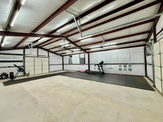 Single Family Residence For Sale in Parker County , 311 Dobbs Trail, Springtown, Texas 76082, 3 Bedroom, 3 Bathroom, 2 Garage spaces, 2,322 Sqft, built in 2020, mls#21318910, Real Estate Agent in Springtown, Homes For Sale in Parker county, Homes For Sale in Springtown, Realtor in Springtown Texas, Real Estate Brokerage Independent Realty Texas, Luminita Cordes Realtor