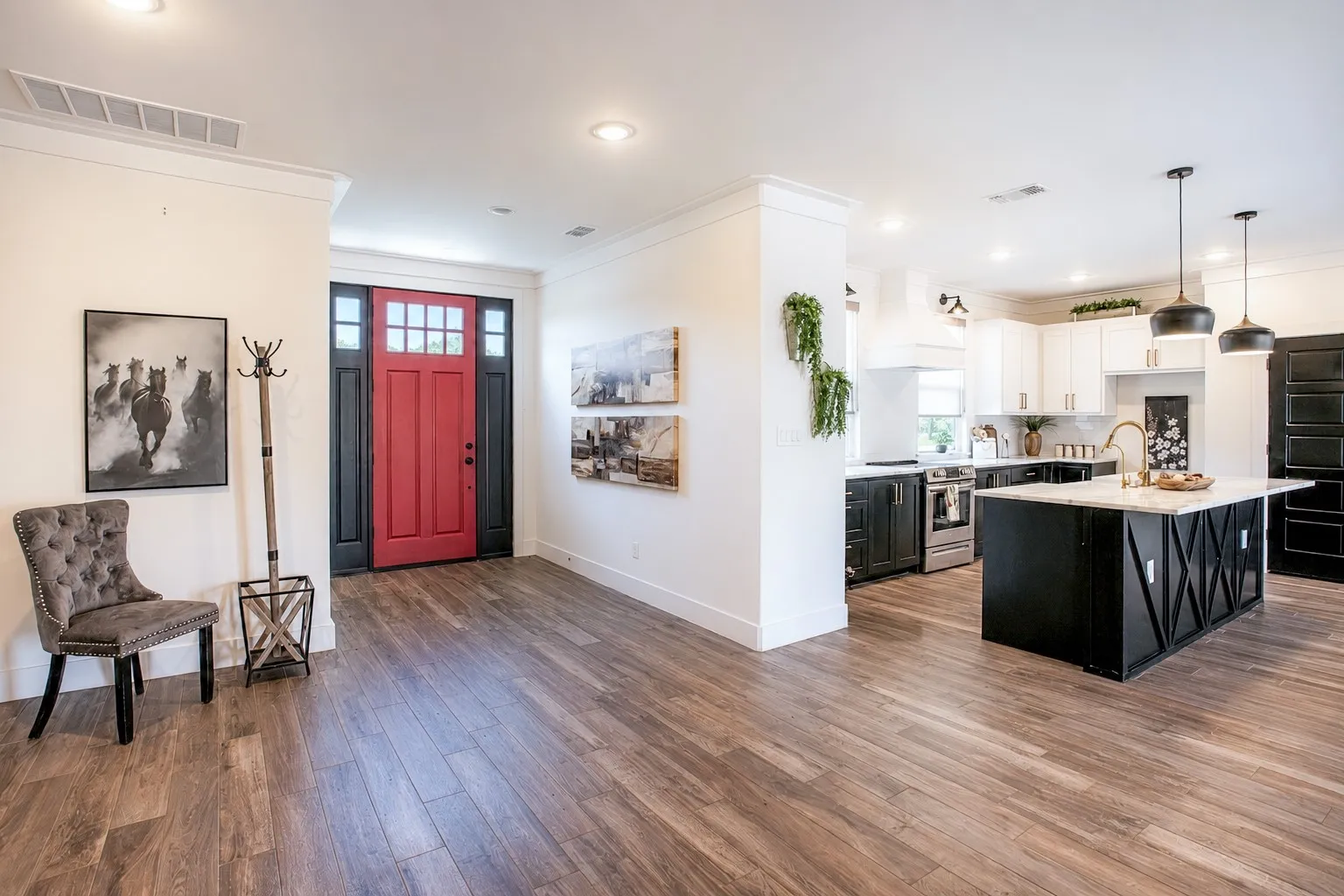 Single Family Residence For Sale in Parker County , 311 Dobbs Trail, Springtown, Texas 76082, 3 Bedroom, 3 Bathroom, 2 Garage spaces, 2,322 Sqft, built in 2020, mls#21318910, Real Estate Agent in Springtown, Homes For Sale in Parker county, Homes For Sale in Springtown, Realtor in Springtown Texas, Real Estate Brokerage Independent Realty Texas, Luminita Cordes Realtor