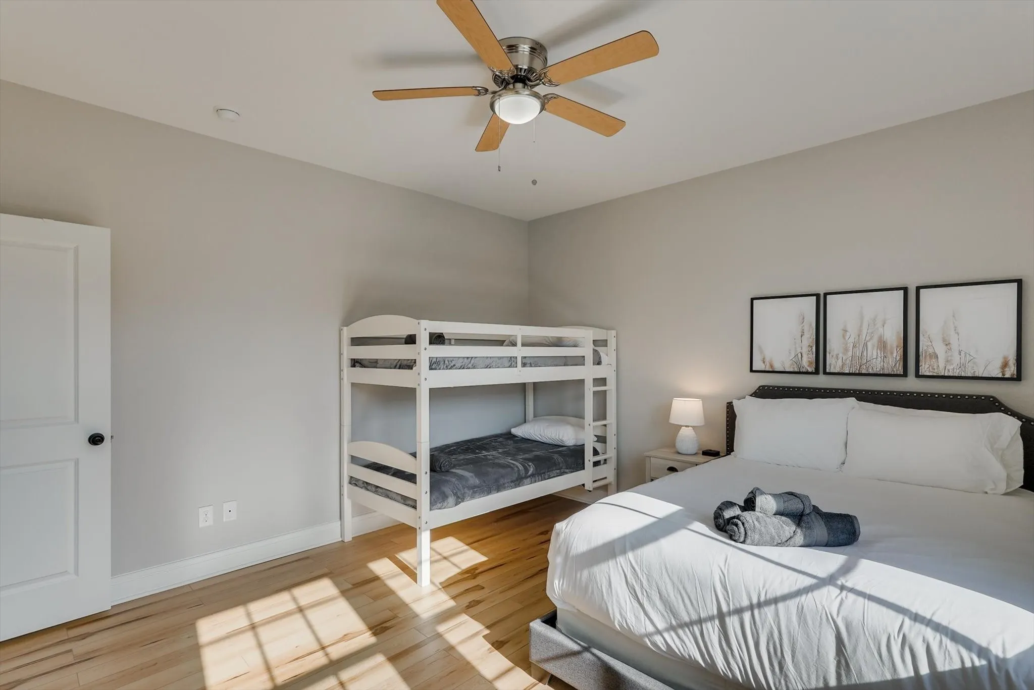 Single Family Residence For Rent in Dallas County , 4713 Highgate Lane, Rowlett, Texas 75088, 5 Bedroom, 3 Bathroom, 2 Garage spaces, 2,833 Sqft, built in 2018, mls#21304248, Real Estate Agent in Rowlett, Homes For Rent in Dallas county, Homes For Rent in Rowlett, Realtor in Rowlett Texas, Real Estate Brokerage Independent Realty Texas, Luminita Cordes Realtor