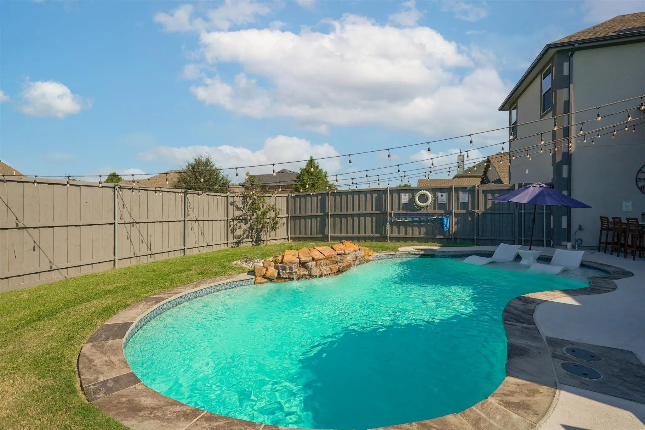 Single Family Residence For Rent in Dallas County , 4713 Highgate Lane, Rowlett, Texas 75088, 5 Bedroom, 3 Bathroom, 2 Garage spaces, 2,833 Sqft, built in 2018, mls#21304248, Real Estate Agent in Rowlett, Homes For Rent in Dallas county, Homes For Rent in Rowlett, Realtor in Rowlett Texas, Real Estate Brokerage Independent Realty Texas, Luminita Cordes Realtor