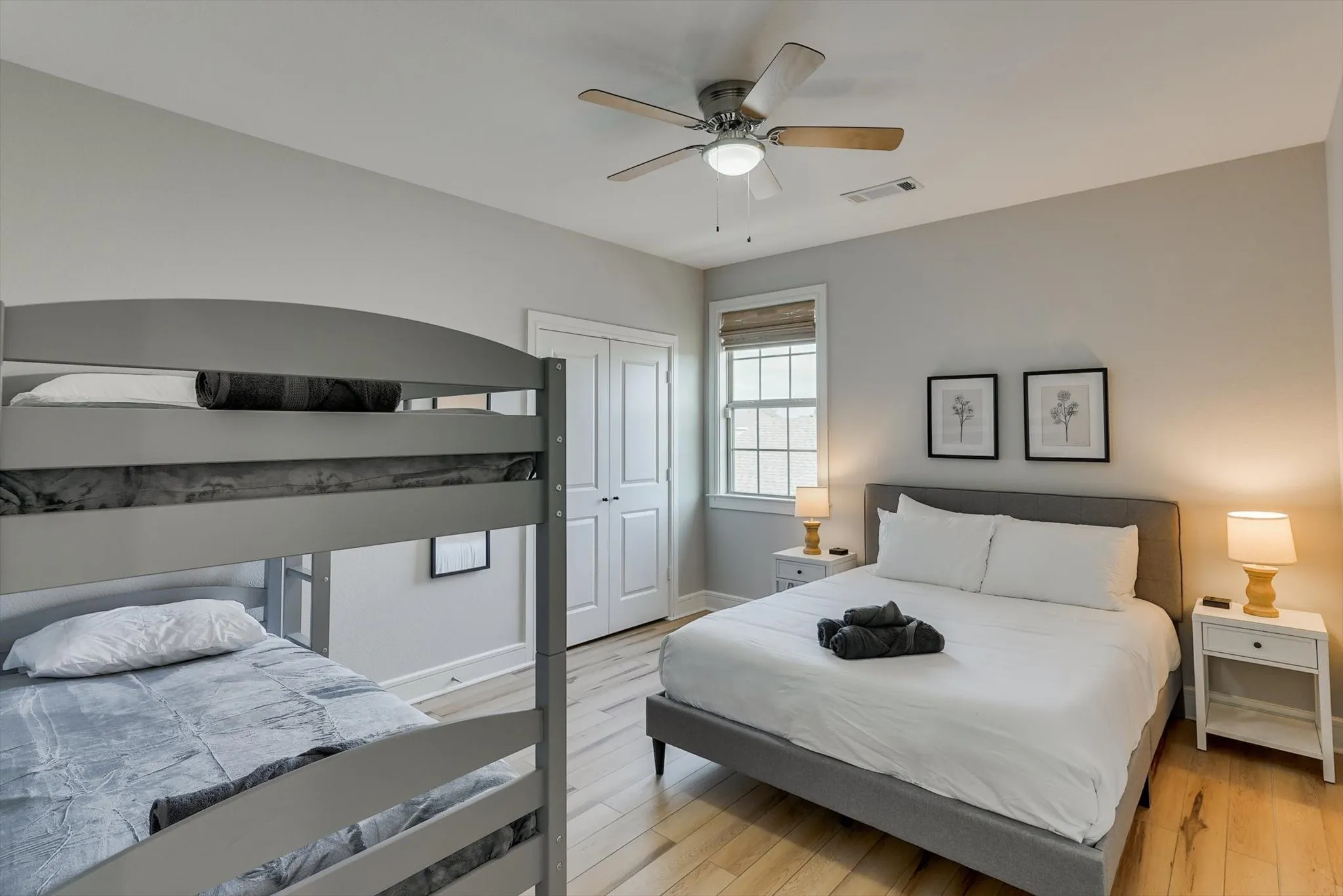 Single Family Residence For Rent in Dallas County , 4713 Highgate Lane, Rowlett, Texas 75088, 5 Bedroom, 3 Bathroom, 2 Garage spaces, 2,833 Sqft, built in 2018, mls#21304248, Real Estate Agent in Rowlett, Homes For Rent in Dallas county, Homes For Rent in Rowlett, Realtor in Rowlett Texas, Real Estate Brokerage Independent Realty Texas, Luminita Cordes Realtor
