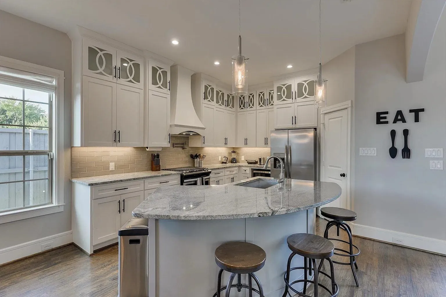Single Family Residence For Rent in Dallas County , 4713 Highgate Lane, Rowlett, Texas 75088, 5 Bedroom, 3 Bathroom, 2 Garage spaces, 2,833 Sqft, built in 2018, mls#21304248, Real Estate Agent in Rowlett, Homes For Rent in Dallas county, Homes For Rent in Rowlett, Realtor in Rowlett Texas, Real Estate Brokerage Independent Realty Texas, Luminita Cordes Realtor