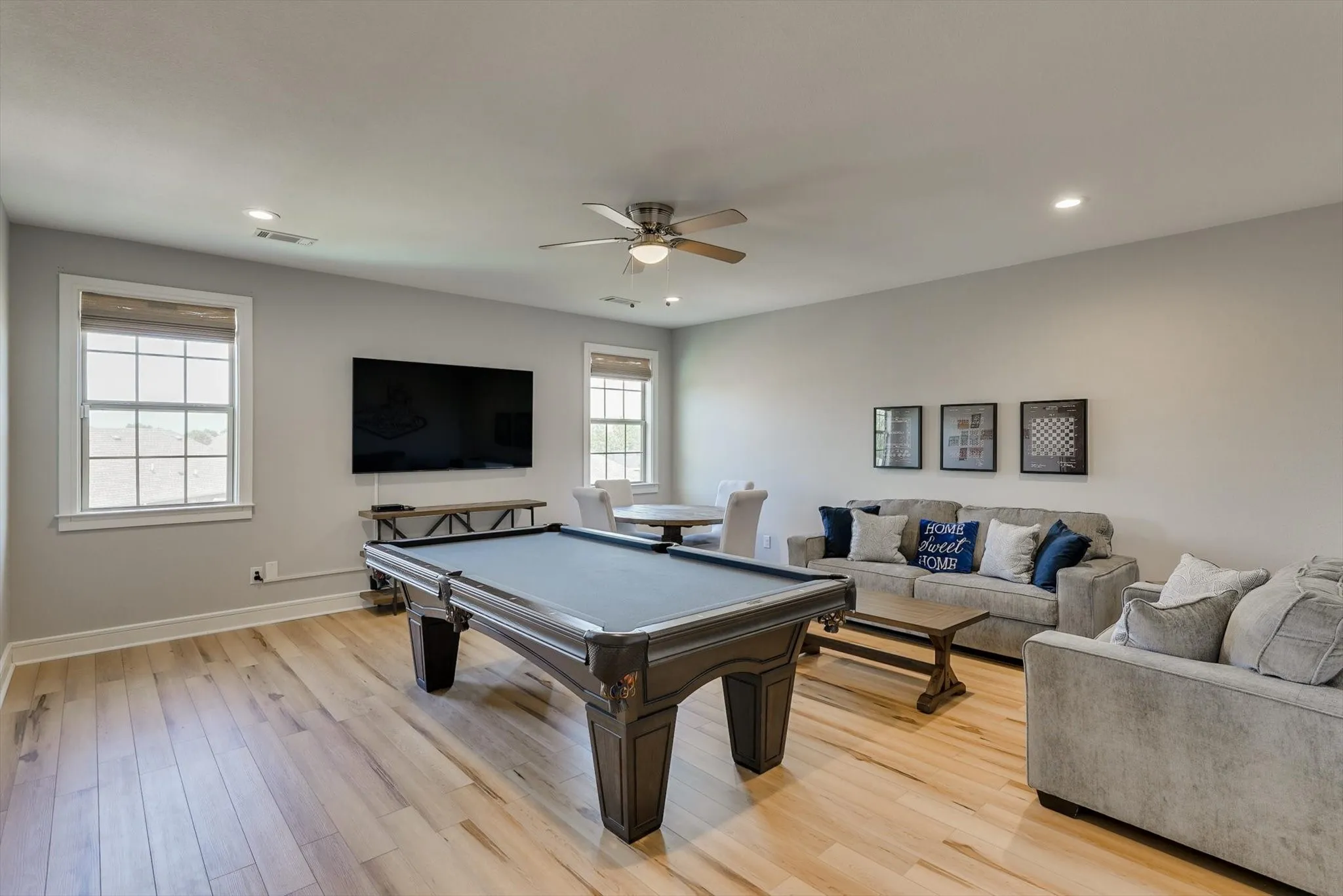 Single Family Residence For Rent in Dallas County , 4713 Highgate Lane, Rowlett, Texas 75088, 5 Bedroom, 3 Bathroom, 2 Garage spaces, 2,833 Sqft, built in 2018, mls#21304248, Real Estate Agent in Rowlett, Homes For Rent in Dallas county, Homes For Rent in Rowlett, Realtor in Rowlett Texas, Real Estate Brokerage Independent Realty Texas, Luminita Cordes Realtor