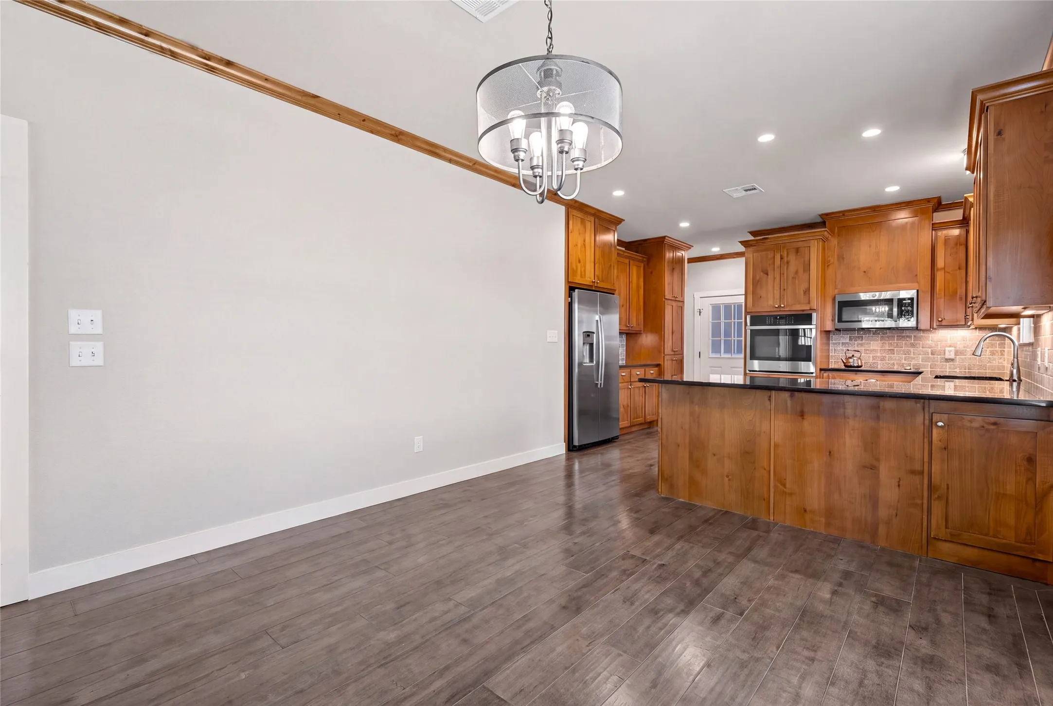 Single Family Residence For Sale in Mc Lennan County , 3226 Pine Avenue, Waco, Texas 76708, 3 Bedroom, 2 Bathroom, 2 Garage spaces, 1,330 Sqft, built in 2020, mls#21318061, Real Estate Agent in Waco, Homes For Sale in Mc Lennan county, Homes For Sale in Waco, Realtor in Waco Texas, Real Estate Brokerage Independent Realty Texas, Luminita Cordes Realtor