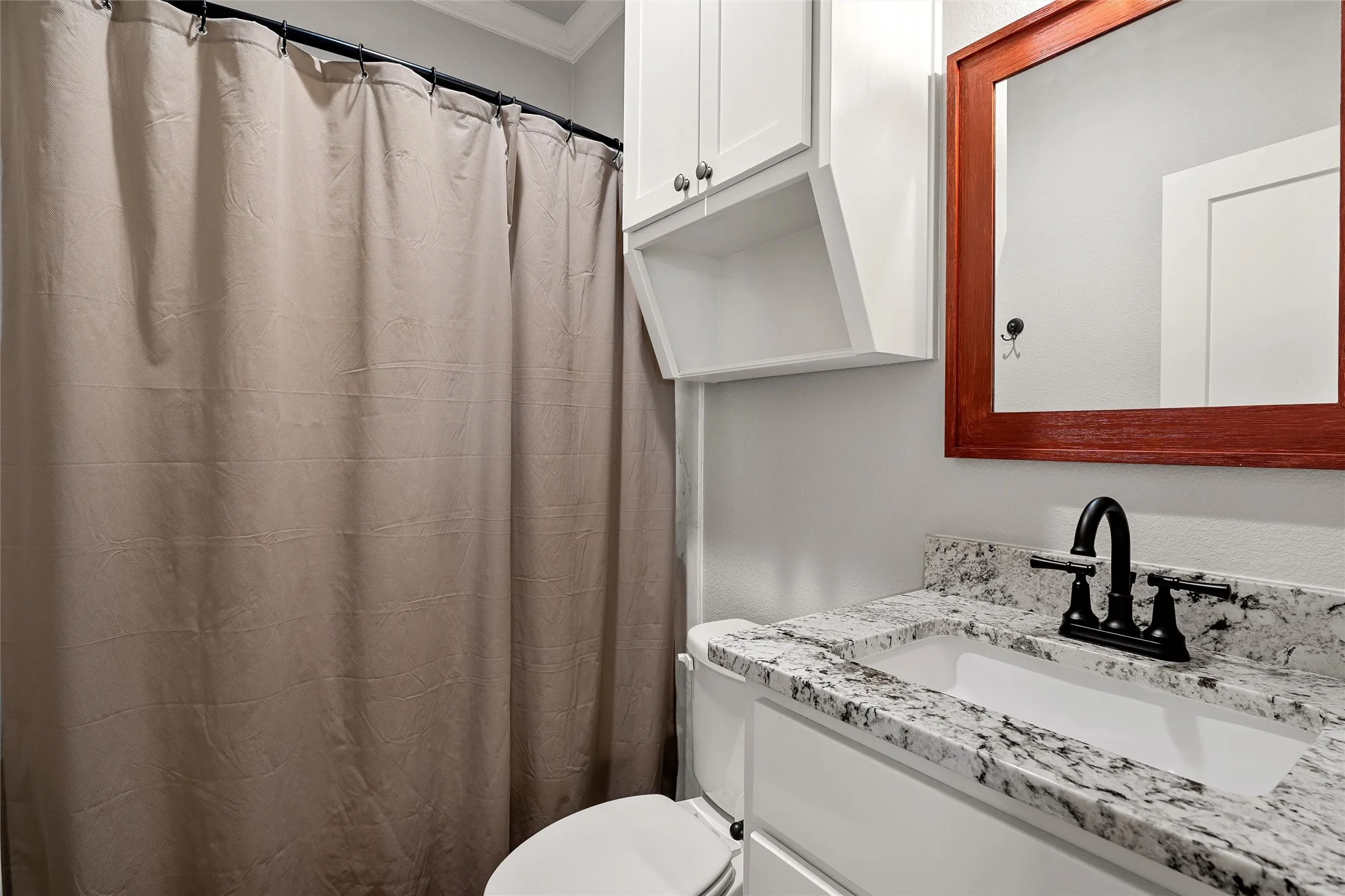 Single Family Residence For Sale in Mc Lennan County , 3226 Pine Avenue, Waco, Texas 76708, 3 Bedroom, 2 Bathroom, 2 Garage spaces, 1,330 Sqft, built in 2020, mls#21318061, Real Estate Agent in Waco, Homes For Sale in Mc Lennan county, Homes For Sale in Waco, Realtor in Waco Texas, Real Estate Brokerage Independent Realty Texas, Luminita Cordes Realtor