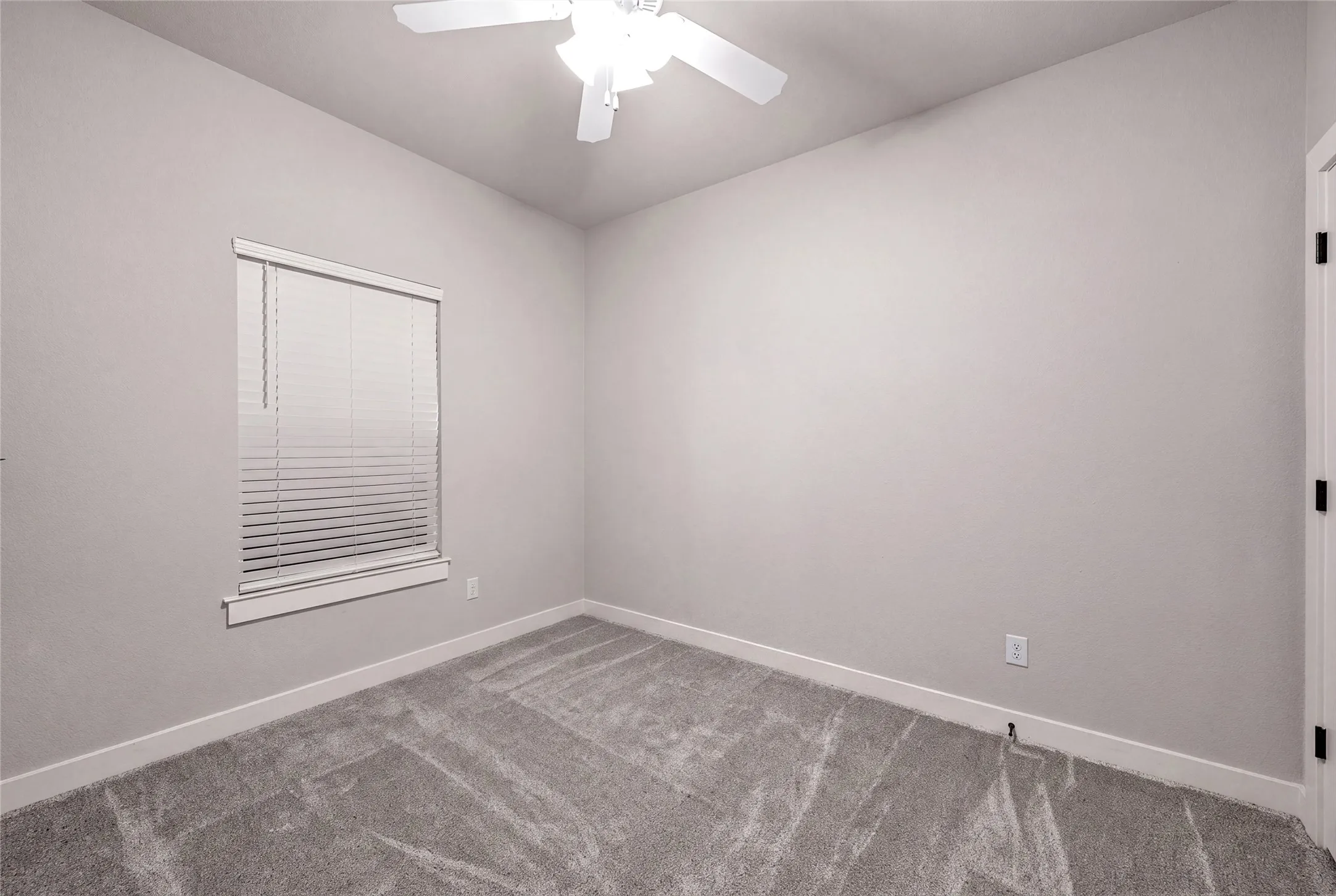 Single Family Residence For Sale in Mc Lennan County , 3226 Pine Avenue, Waco, Texas 76708, 3 Bedroom, 2 Bathroom, 2 Garage spaces, 1,330 Sqft, built in 2020, mls#21318061, Real Estate Agent in Waco, Homes For Sale in Mc Lennan county, Homes For Sale in Waco, Realtor in Waco Texas, Real Estate Brokerage Independent Realty Texas, Luminita Cordes Realtor