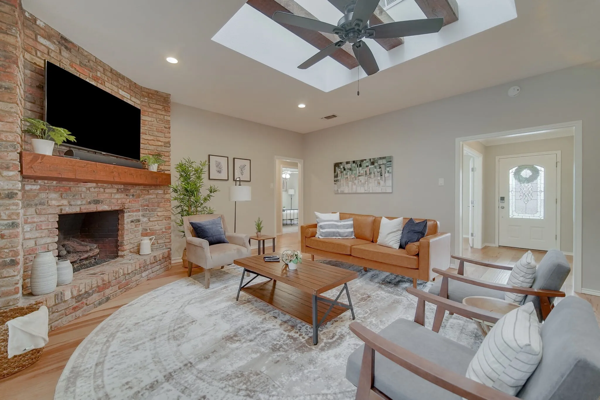 Single Family Residence For Rent in Dallas County , 502 Stillmeadow Drive, Richardson, Texas 75081, 5 Bedroom, 3 Bathroom, 2 Garage spaces, 2,401 Sqft, built in 1975, mls#21305180, Real Estate Agent in Richardson, Homes For Rent in Dallas county, Homes For Rent in Richardson, Realtor in Richardson Texas, Real Estate Brokerage Independent Realty Texas, Luminita Cordes Realtor