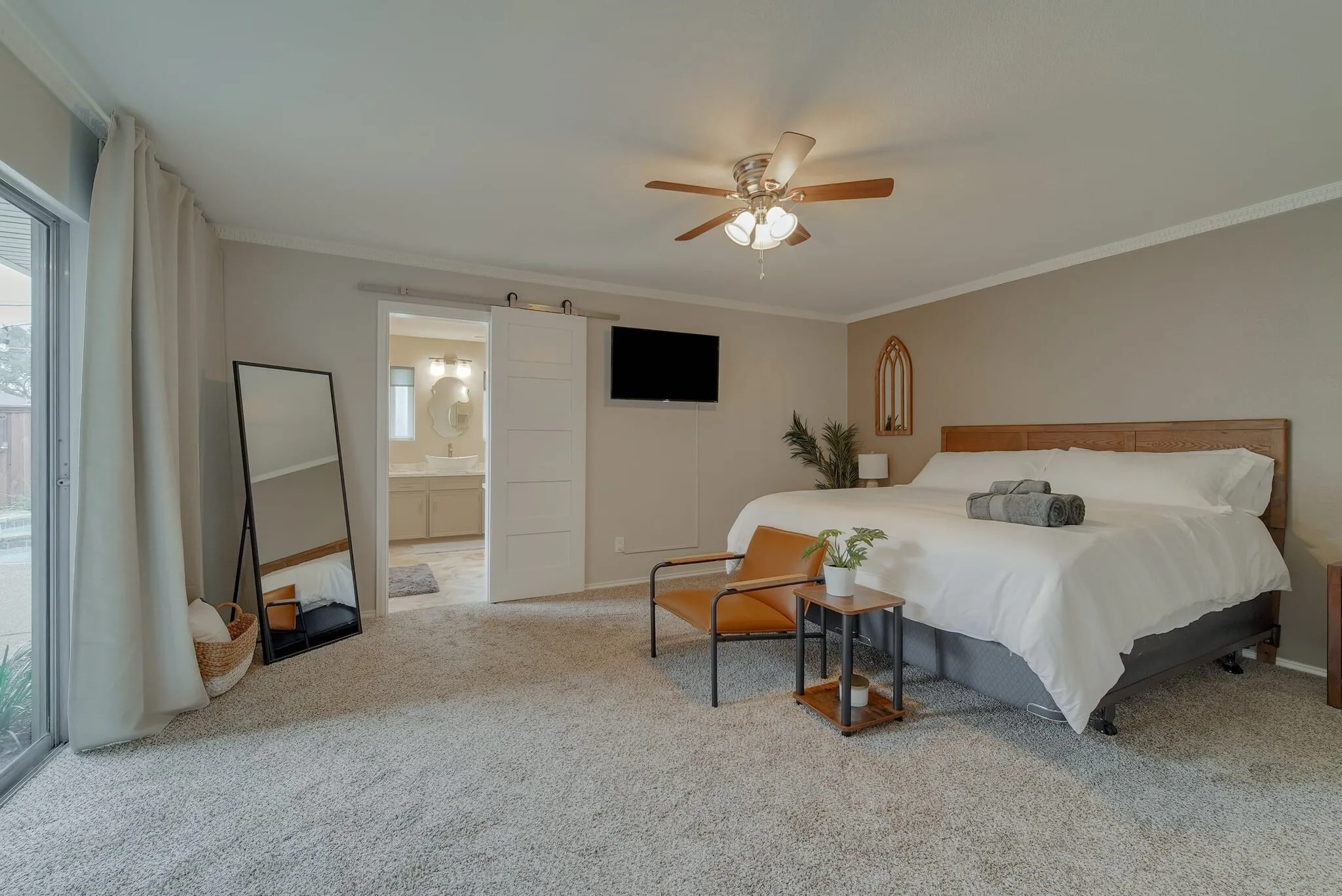 Single Family Residence For Rent in Dallas County , 502 Stillmeadow Drive, Richardson, Texas 75081, 5 Bedroom, 3 Bathroom, 2 Garage spaces, 2,401 Sqft, built in 1975, mls#21305180, Real Estate Agent in Richardson, Homes For Rent in Dallas county, Homes For Rent in Richardson, Realtor in Richardson Texas, Real Estate Brokerage Independent Realty Texas, Luminita Cordes Realtor