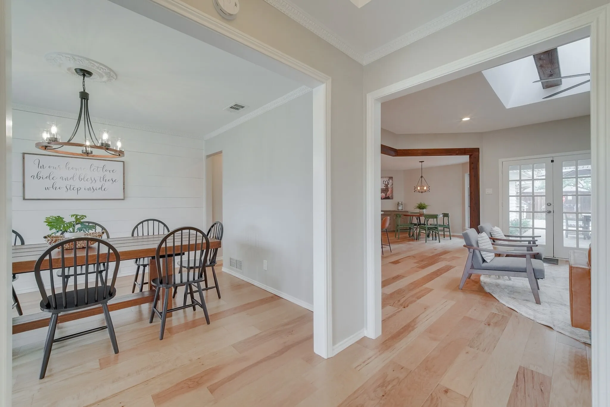Single Family Residence For Rent in Dallas County , 502 Stillmeadow Drive, Richardson, Texas 75081, 5 Bedroom, 3 Bathroom, 2 Garage spaces, 2,401 Sqft, built in 1975, mls#21305180, Real Estate Agent in Richardson, Homes For Rent in Dallas county, Homes For Rent in Richardson, Realtor in Richardson Texas, Real Estate Brokerage Independent Realty Texas, Luminita Cordes Realtor
