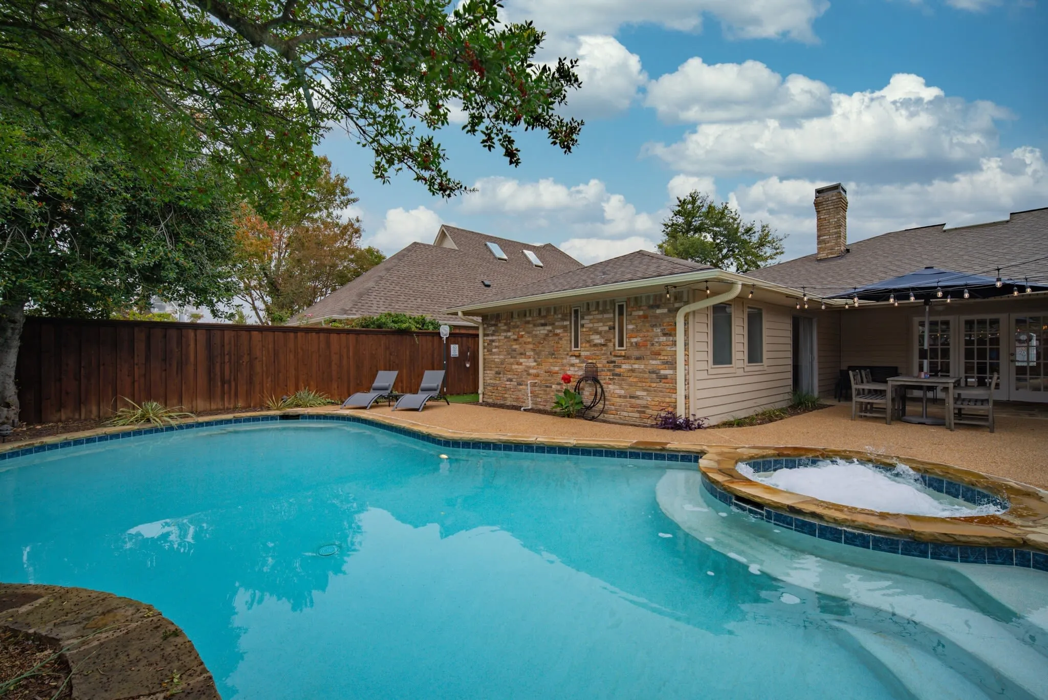 Single Family Residence For Rent in Dallas County , 502 Stillmeadow Drive, Richardson, Texas 75081, 5 Bedroom, 3 Bathroom, 2 Garage spaces, 2,401 Sqft, built in 1975, mls#21305180, Real Estate Agent in Richardson, Homes For Rent in Dallas county, Homes For Rent in Richardson, Realtor in Richardson Texas, Real Estate Brokerage Independent Realty Texas, Luminita Cordes Realtor