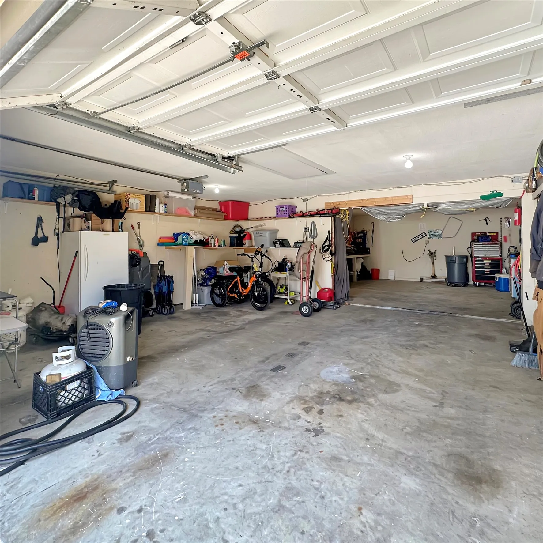 Single Family Residence For Sale in Brown County , 3412 4th Street, Brownwood, Texas 76801, 3 Bedroom, 2 Bathroom, 2 Garage spaces, 1,989 Sqft, built in 1994, mls#21314926, Real Estate Agent in Brownwood, Homes For Sale in Brown county, Homes For Sale in Brownwood, Realtor in Brownwood Texas, Real Estate Brokerage Independent Realty Texas, Luminita Cordes Realtor