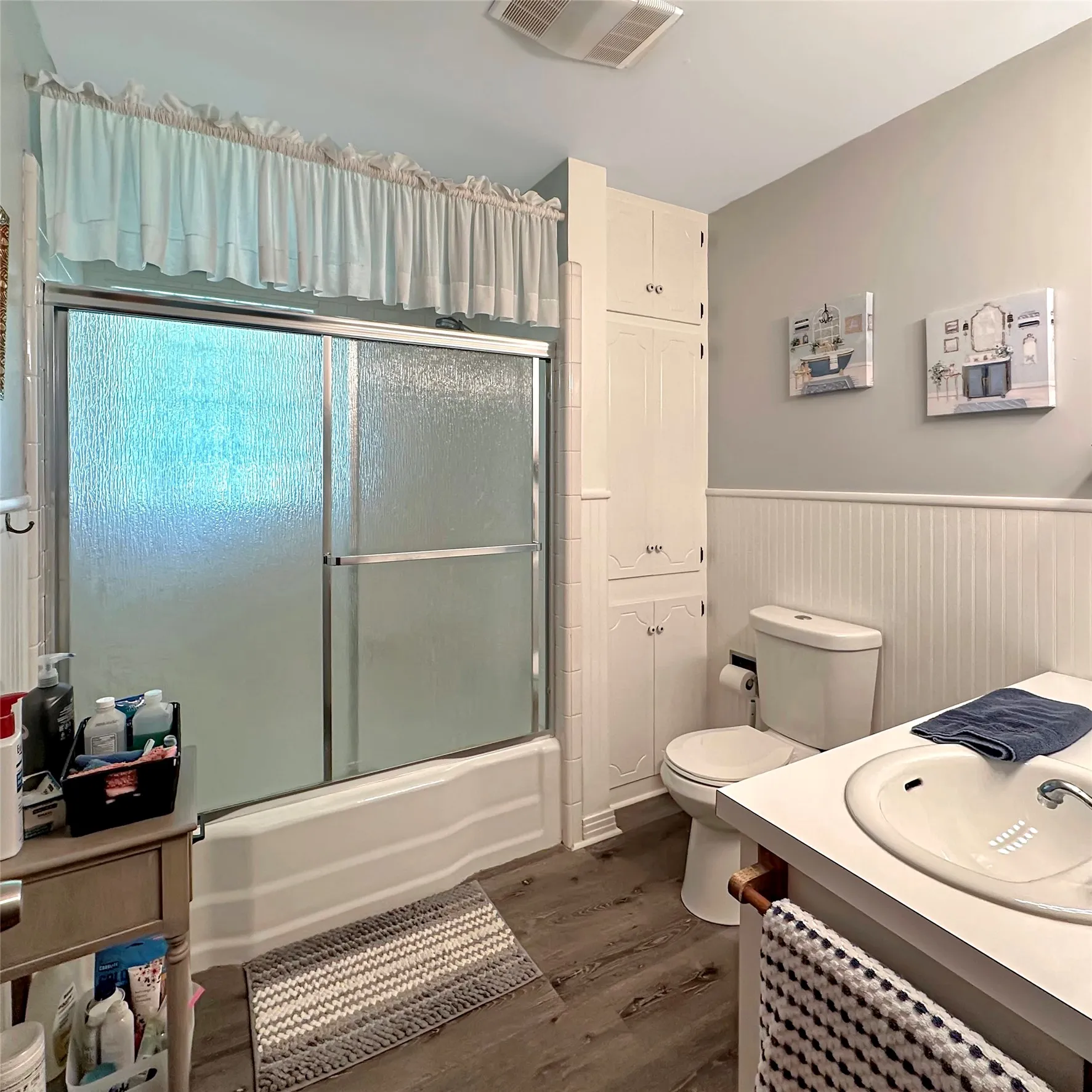 Single Family Residence For Sale in Brown County , 3412 4th Street, Brownwood, Texas 76801, 3 Bedroom, 2 Bathroom, 2 Garage spaces, 1,989 Sqft, built in 1994, mls#21314926, Real Estate Agent in Brownwood, Homes For Sale in Brown county, Homes For Sale in Brownwood, Realtor in Brownwood Texas, Real Estate Brokerage Independent Realty Texas, Luminita Cordes Realtor