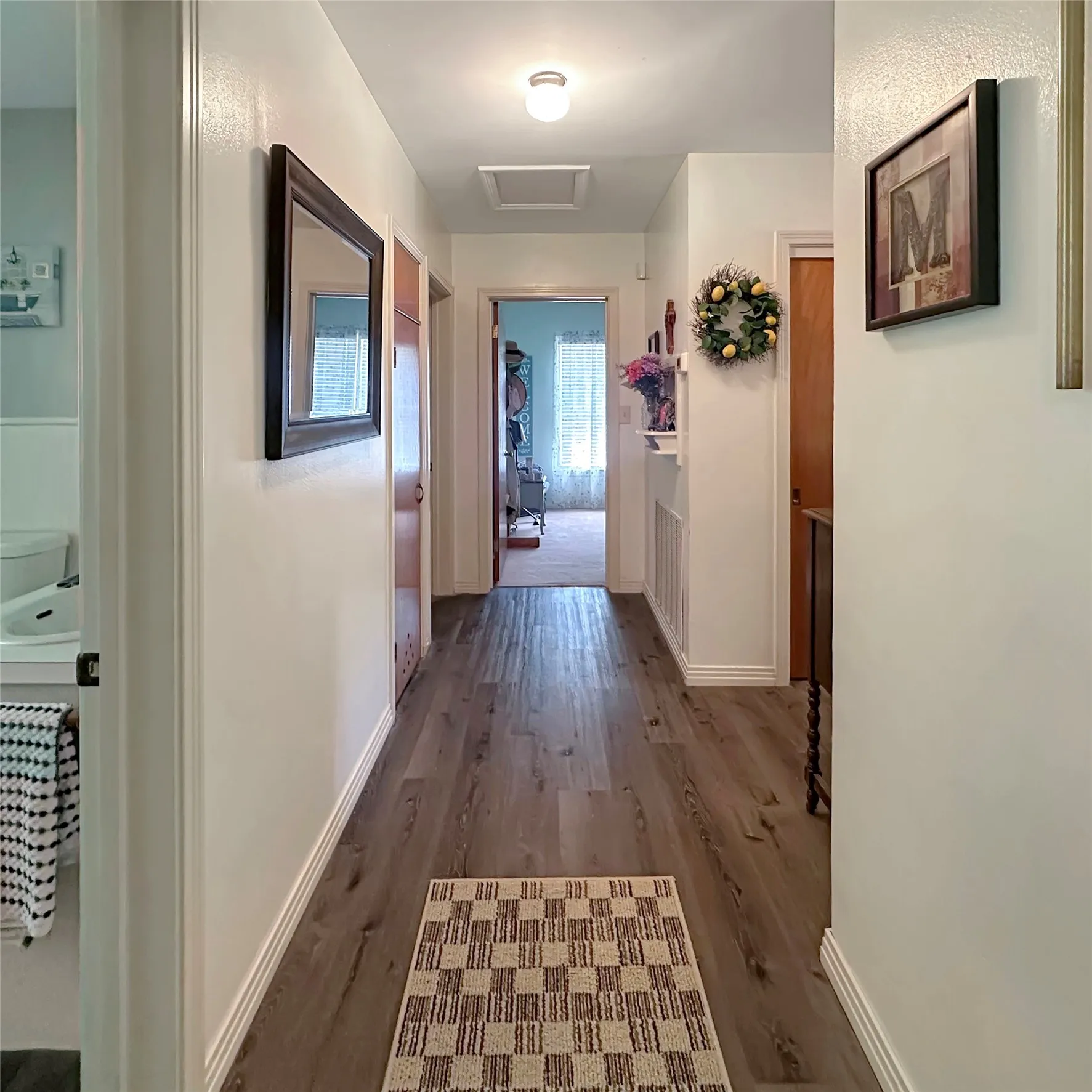 Single Family Residence For Sale in Brown County , 3412 4th Street, Brownwood, Texas 76801, 3 Bedroom, 2 Bathroom, 2 Garage spaces, 1,989 Sqft, built in 1994, mls#21314926, Real Estate Agent in Brownwood, Homes For Sale in Brown county, Homes For Sale in Brownwood, Realtor in Brownwood Texas, Real Estate Brokerage Independent Realty Texas, Luminita Cordes Realtor