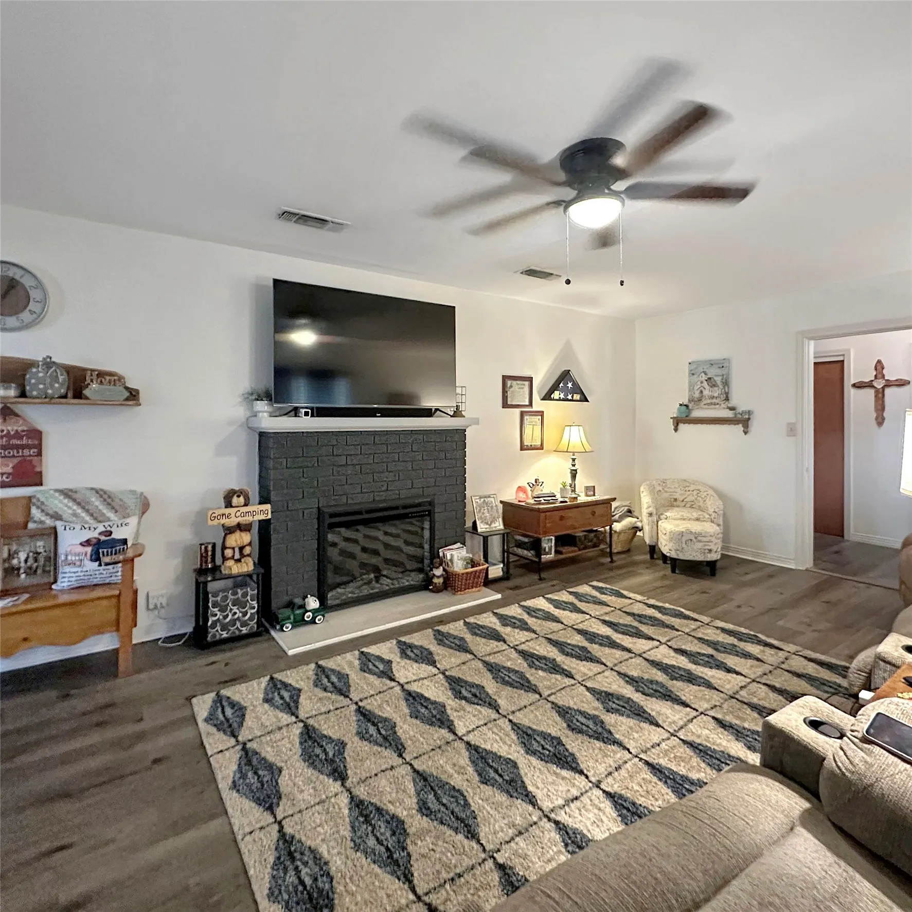 Single Family Residence For Sale in Brown County , 3412 4th Street, Brownwood, Texas 76801, 3 Bedroom, 2 Bathroom, 2 Garage spaces, 1,989 Sqft, built in 1994, mls#21314926, Real Estate Agent in Brownwood, Homes For Sale in Brown county, Homes For Sale in Brownwood, Realtor in Brownwood Texas, Real Estate Brokerage Independent Realty Texas, Luminita Cordes Realtor