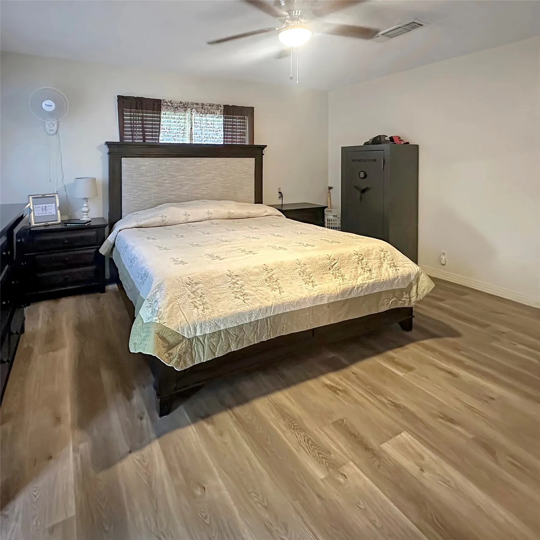 Single Family Residence For Sale in Brown County , 3412 4th Street, Brownwood, Texas 76801, 3 Bedroom, 2 Bathroom, 2 Garage spaces, 1,989 Sqft, built in 1994, mls#21314926, Real Estate Agent in Brownwood, Homes For Sale in Brown county, Homes For Sale in Brownwood, Realtor in Brownwood Texas, Real Estate Brokerage Independent Realty Texas, Luminita Cordes Realtor