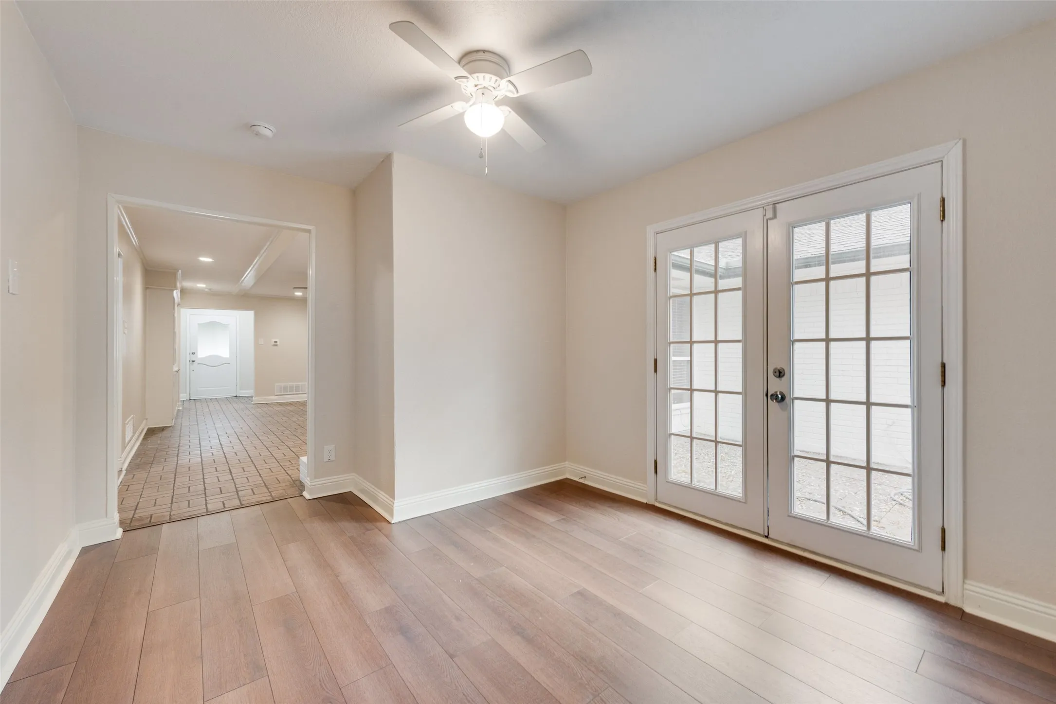 Triplex For Rent in Dallas County , 14722 Overview Drive, Dallas, Texas 75254, 3 Bedroom, 3 Bathroom, 2 Garage spaces, 2,091 Sqft, built in 1968, mls#21320432, Real Estate Agent in Dallas, Homes For Rent in Dallas county, Homes For Rent in Dallas, Realtor in Dallas Texas, Real Estate Brokerage Independent Realty Texas, Luminita Cordes Realtor