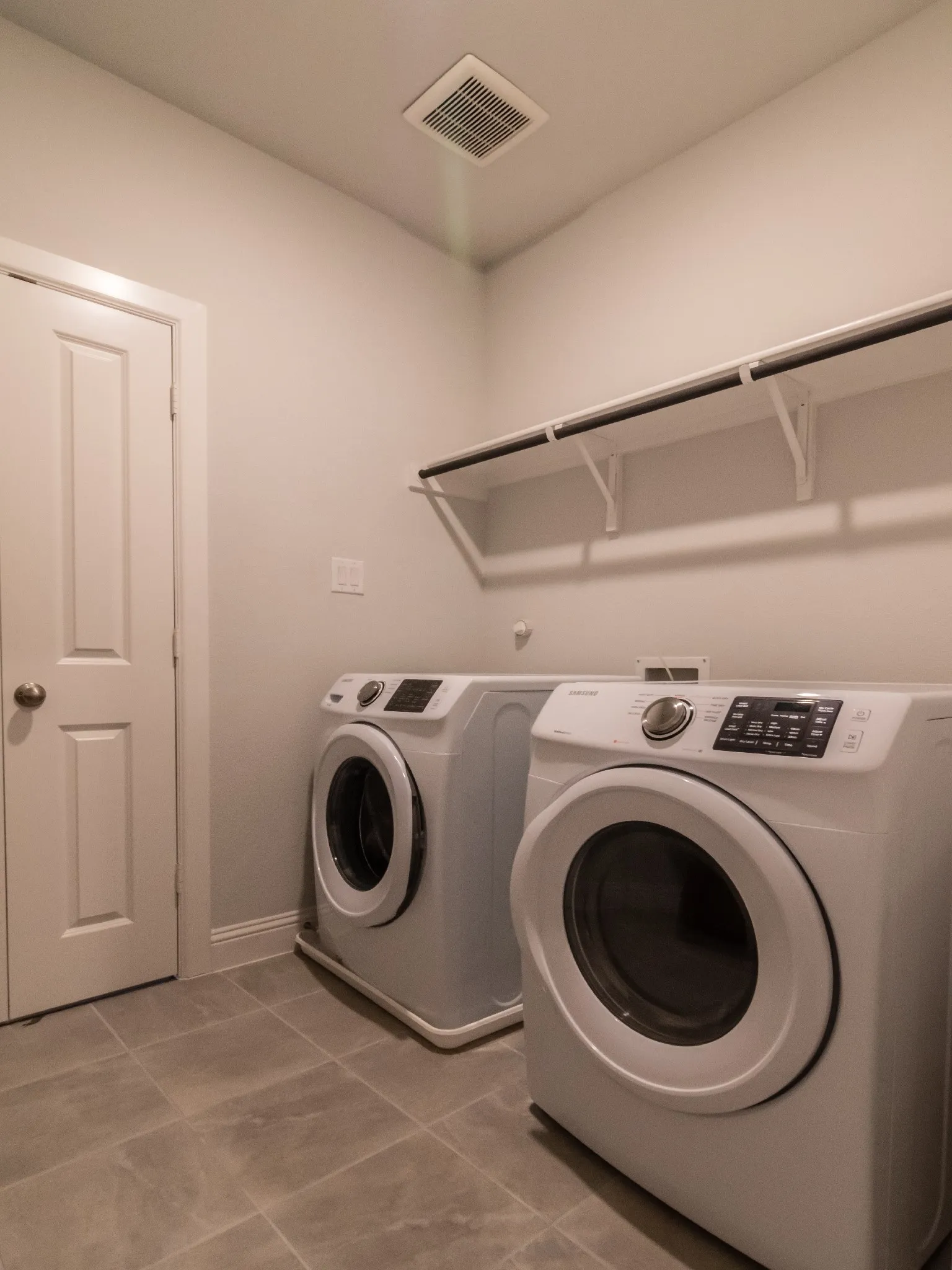 Single Family Residence For Rent in Collin County , 5432 Caine Road, Richardson, Texas 75082, 4 Bedroom, 3 Bathroom, 2 Garage spaces, 2,733 Sqft, built in 2019, Price $3,475, mls#21320434, Real Estate Agent in Richardson, Homes For Rent in Collin county, Homes For Rent in Richardson, Realtor in Richardson Texas, Real Estate Brokerage Independent Realty Texas, Luminita Cordes Realtor