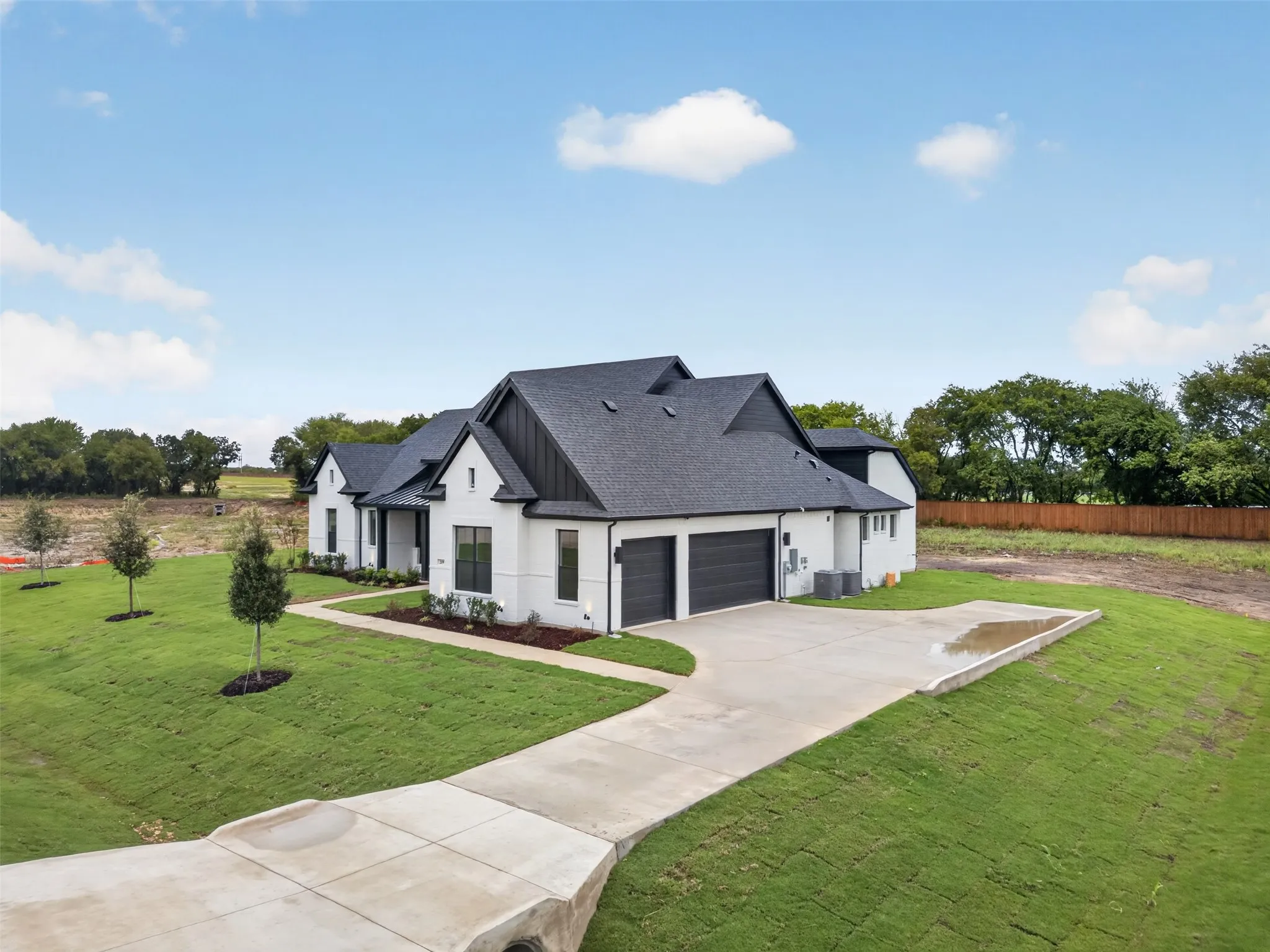 Single Family Residence For Sale in Ellis County , 209 Samir Lane, Waxahachie, Texas 75165, 4 Bedroom, 4 Bathroom, 3 Garage spaces, 3,575 Sqft, built in 2026, mls#21320430, Real Estate Agent in Waxahachie, Homes For Sale in Ellis county, Homes For Sale in Waxahachie, Realtor in Waxahachie Texas, Real Estate Brokerage Independent Realty Texas, Luminita Cordes Realtor