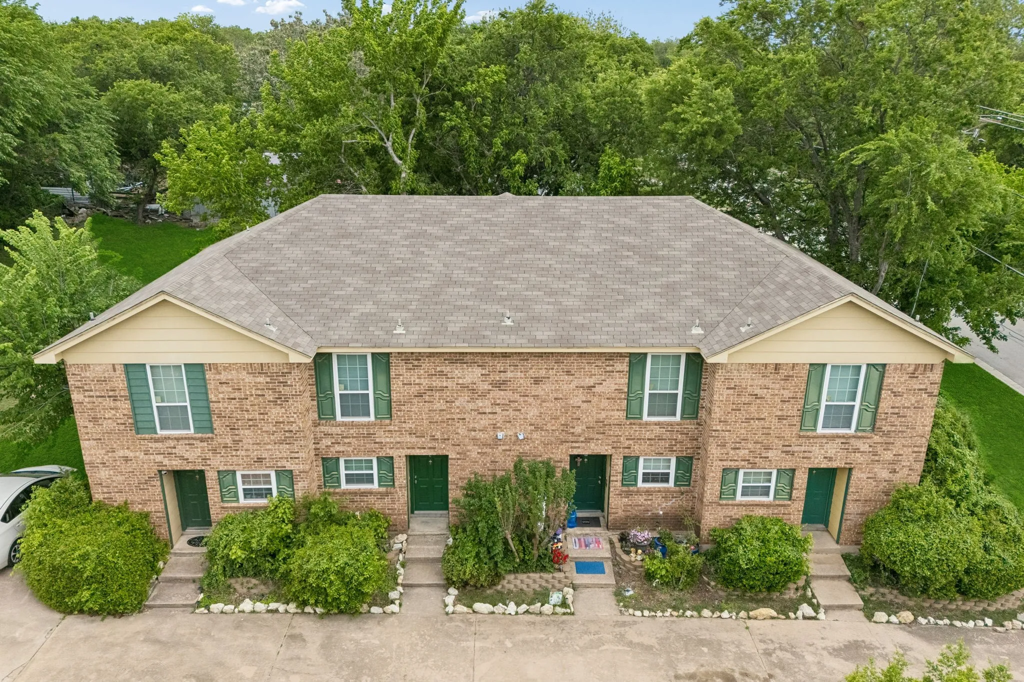Quadruplex For Sale in Tarrant County , 3732 Bonnie Drive, Fort Worth, Texas 76116, 8 Bedroom, 8 Bathroom, Garage spaces, 0 Sqft, built in 1982, mls#21320441, Real Estate Agent in Fort Worth, Homes For Sale in Tarrant county, Homes For Sale in Fort Worth, Realtor in Fort Worth Texas, Real Estate Brokerage Independent Realty Texas, Luminita Cordes Realtor