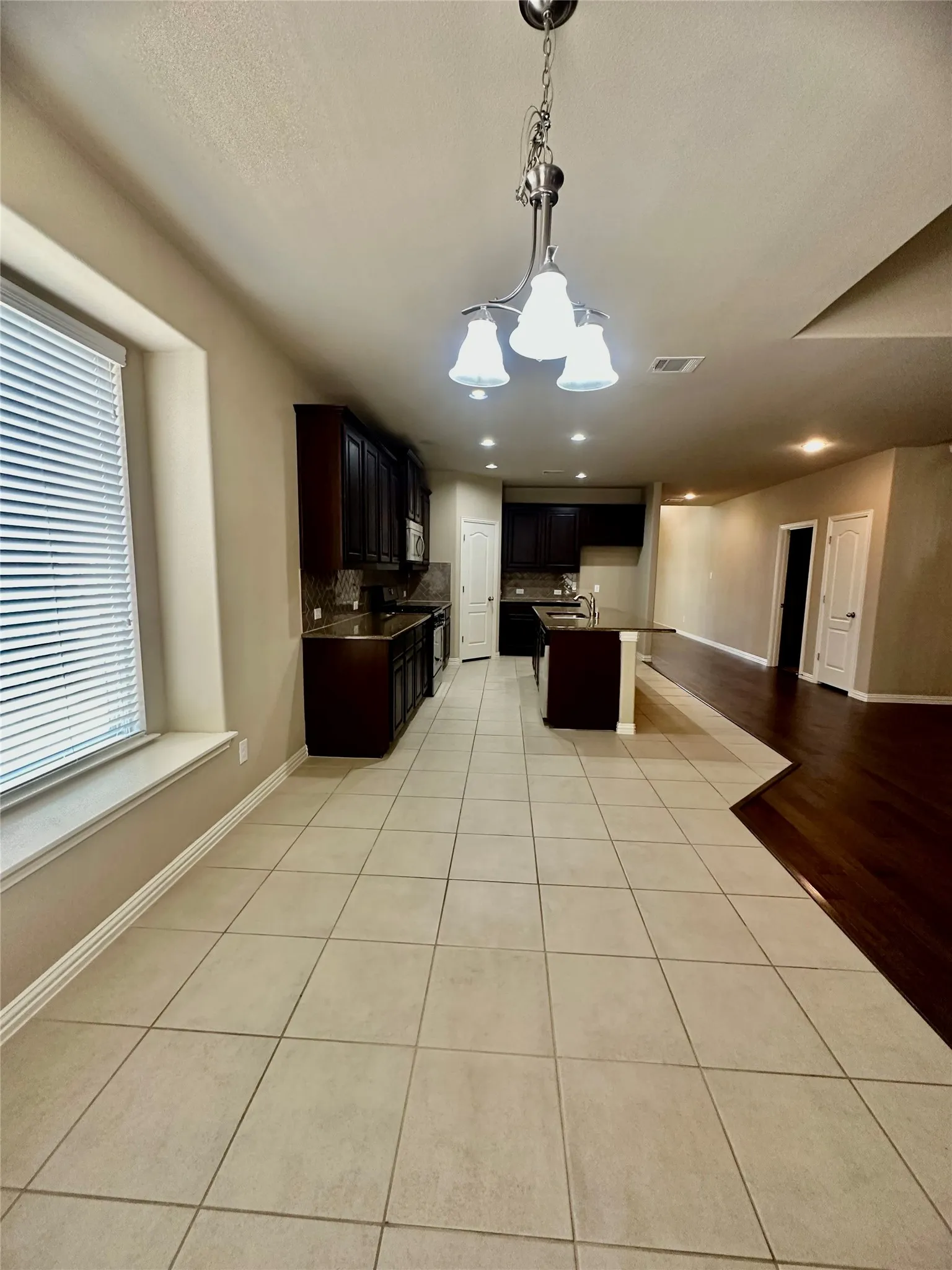 Single Family Residence For Rent in Collin County , 4001 Muscadine Drive, Mc Kinney, Texas 75071, 4 Bedroom, 4 Bathroom, 2 Garage spaces, 3,395 Sqft, built in 2016, mls#21320447, Real Estate Agent in Mc Kinney, Homes For Rent in Collin county, Homes For Rent in Mc Kinney, Realtor in Mc Kinney Texas, Real Estate Brokerage Independent Realty Texas, Luminita Cordes Realtor