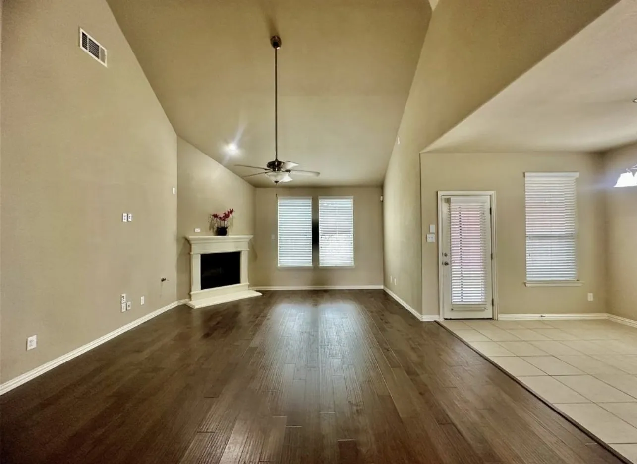 Single Family Residence For Rent in Collin County , 4001 Muscadine Drive, Mc Kinney, Texas 75071, 4 Bedroom, 4 Bathroom, 2 Garage spaces, 3,395 Sqft, built in 2016, mls#21320447, Real Estate Agent in Mc Kinney, Homes For Rent in Collin county, Homes For Rent in Mc Kinney, Realtor in Mc Kinney Texas, Real Estate Brokerage Independent Realty Texas, Luminita Cordes Realtor