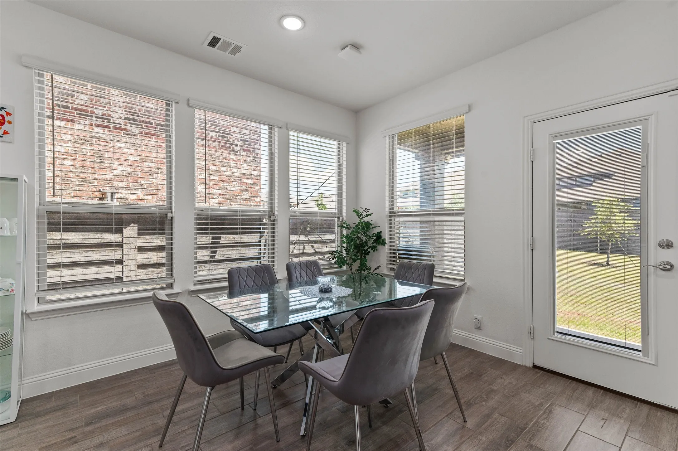 Single Family Residence For Sale in Denton County , 7308 Bird Cherry Lane, Little Elm, Texas 76227, 4 Bedroom, 4 Bathroom, 2 Garage spaces, 3,431 Sqft, built in 2022, mls#21320354, Real Estate Agent in Little Elm, Homes For Sale in Denton county, Homes For Sale in Little Elm, Realtor in Little Elm Texas, Real Estate Brokerage Independent Realty Texas, Luminita Cordes Realtor