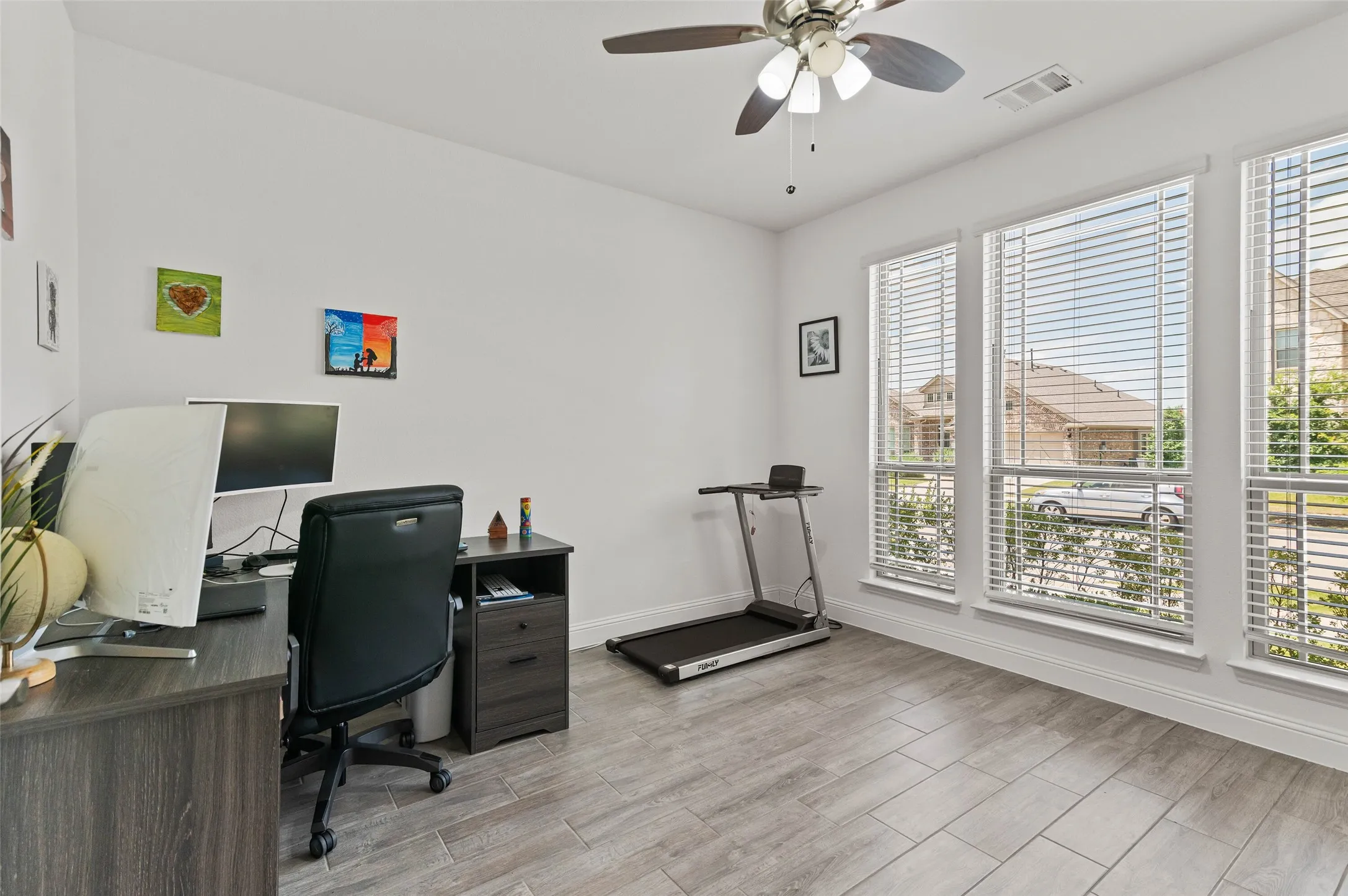 Single Family Residence For Sale in Denton County , 7308 Bird Cherry Lane, Little Elm, Texas 76227, 4 Bedroom, 4 Bathroom, 2 Garage spaces, 3,431 Sqft, built in 2022, mls#21320354, Real Estate Agent in Little Elm, Homes For Sale in Denton county, Homes For Sale in Little Elm, Realtor in Little Elm Texas, Real Estate Brokerage Independent Realty Texas, Luminita Cordes Realtor