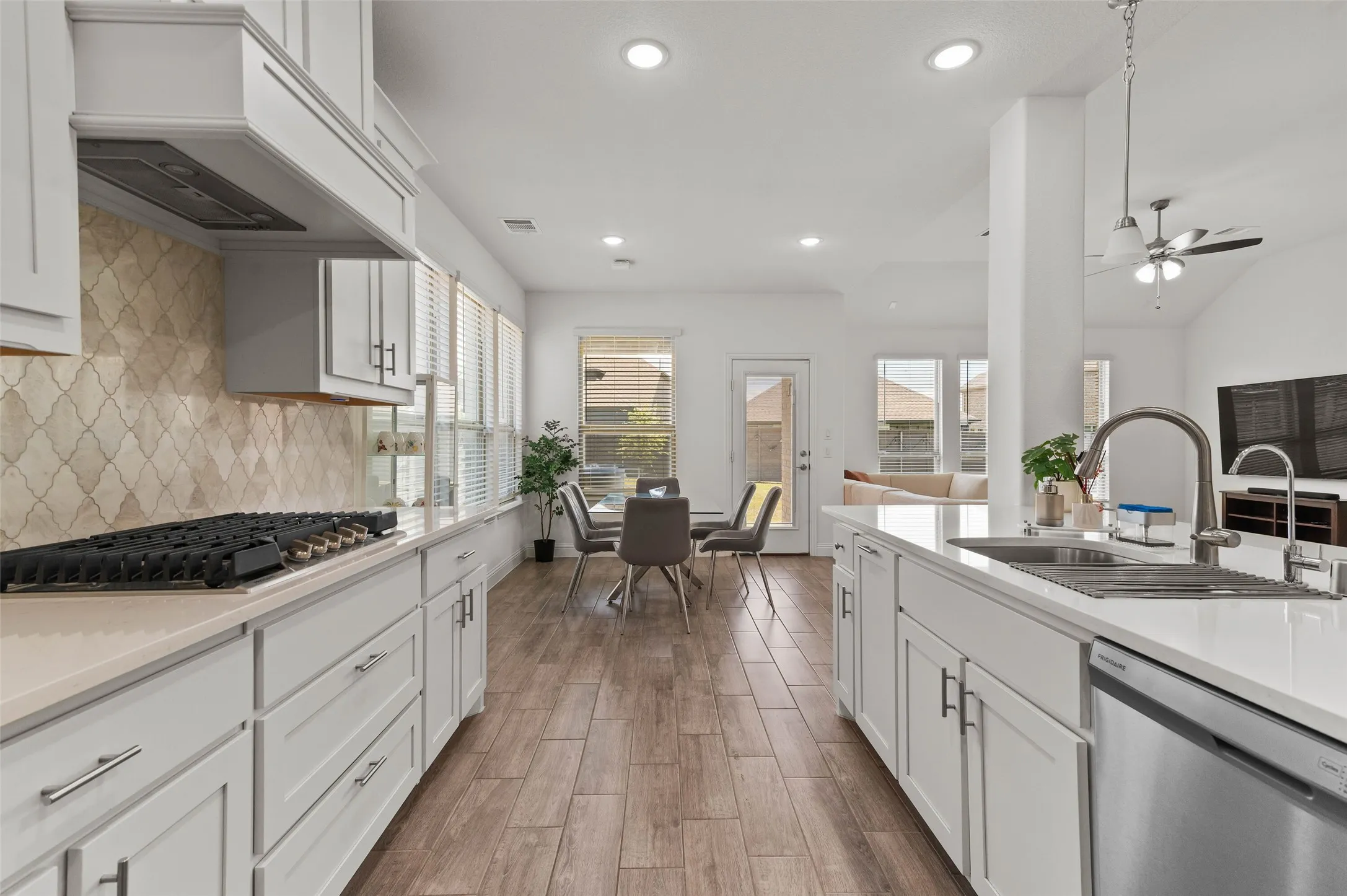 Single Family Residence For Sale in Denton County , 7308 Bird Cherry Lane, Little Elm, Texas 76227, 4 Bedroom, 4 Bathroom, 2 Garage spaces, 3,431 Sqft, built in 2022, mls#21320354, Real Estate Agent in Little Elm, Homes For Sale in Denton county, Homes For Sale in Little Elm, Realtor in Little Elm Texas, Real Estate Brokerage Independent Realty Texas, Luminita Cordes Realtor