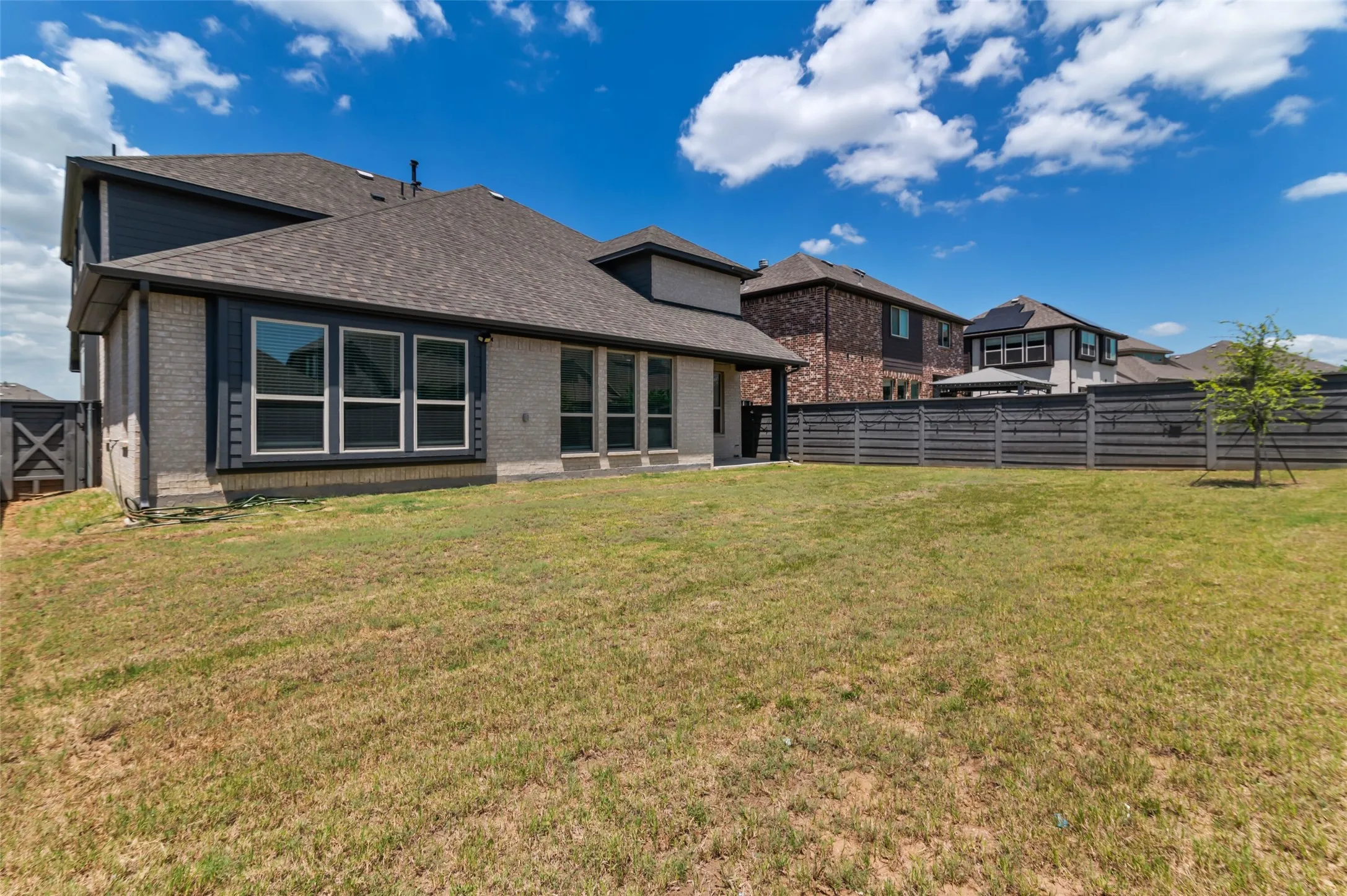 Single Family Residence For Sale in Denton County , 7308 Bird Cherry Lane, Little Elm, Texas 76227, 4 Bedroom, 4 Bathroom, 2 Garage spaces, 3,431 Sqft, built in 2022, mls#21320354, Real Estate Agent in Little Elm, Homes For Sale in Denton county, Homes For Sale in Little Elm, Realtor in Little Elm Texas, Real Estate Brokerage Independent Realty Texas, Luminita Cordes Realtor