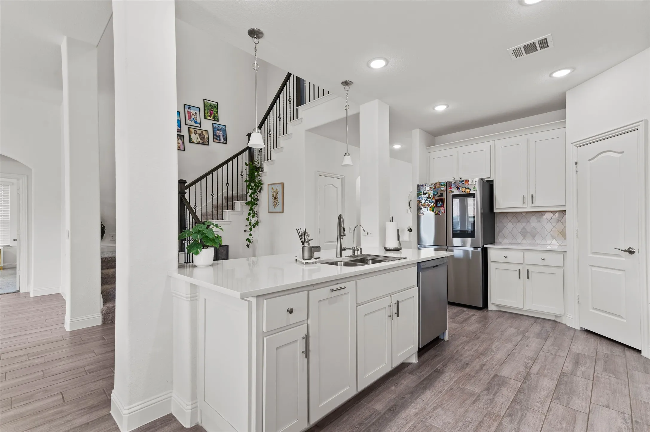 Single Family Residence For Sale in Denton County , 7308 Bird Cherry Lane, Little Elm, Texas 76227, 4 Bedroom, 4 Bathroom, 2 Garage spaces, 3,431 Sqft, built in 2022, mls#21320354, Real Estate Agent in Little Elm, Homes For Sale in Denton county, Homes For Sale in Little Elm, Realtor in Little Elm Texas, Real Estate Brokerage Independent Realty Texas, Luminita Cordes Realtor
